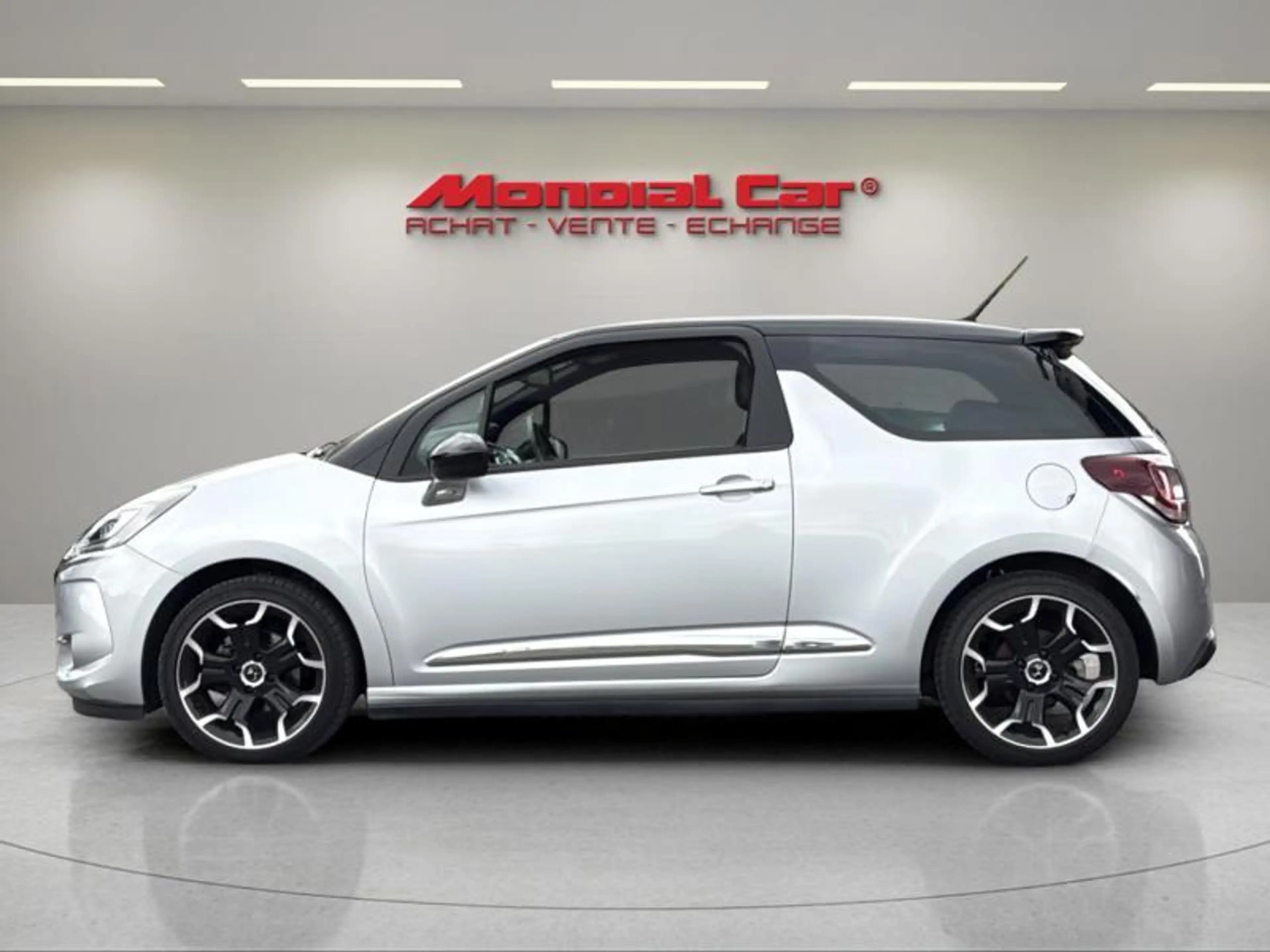 DS Automobiles DS 3 DS 3 1.2 PureTech Sport Chic S — photo 3