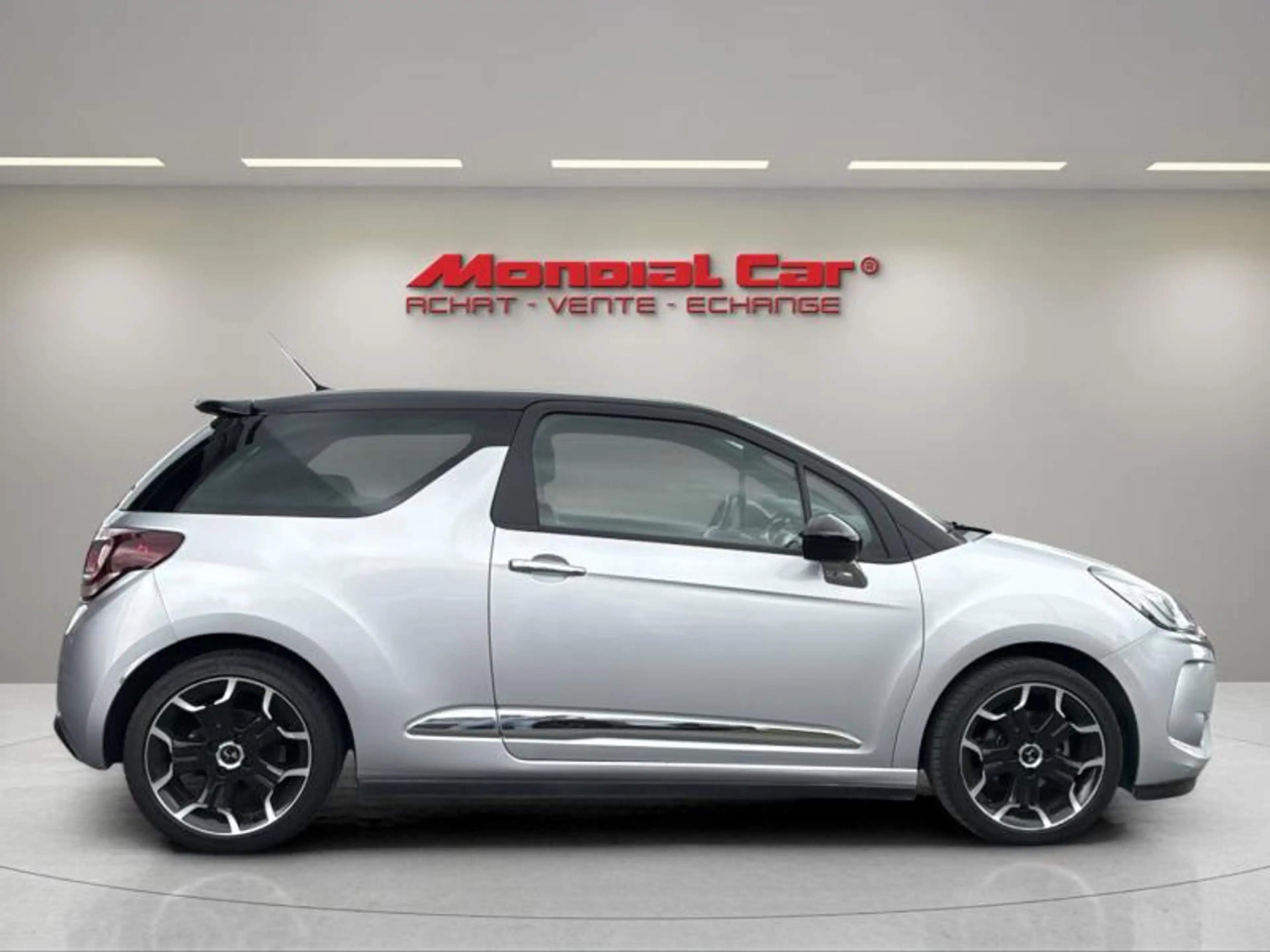 DS Automobiles DS 3 DS 3 1.2 PureTech Sport Chic S — photo 7
