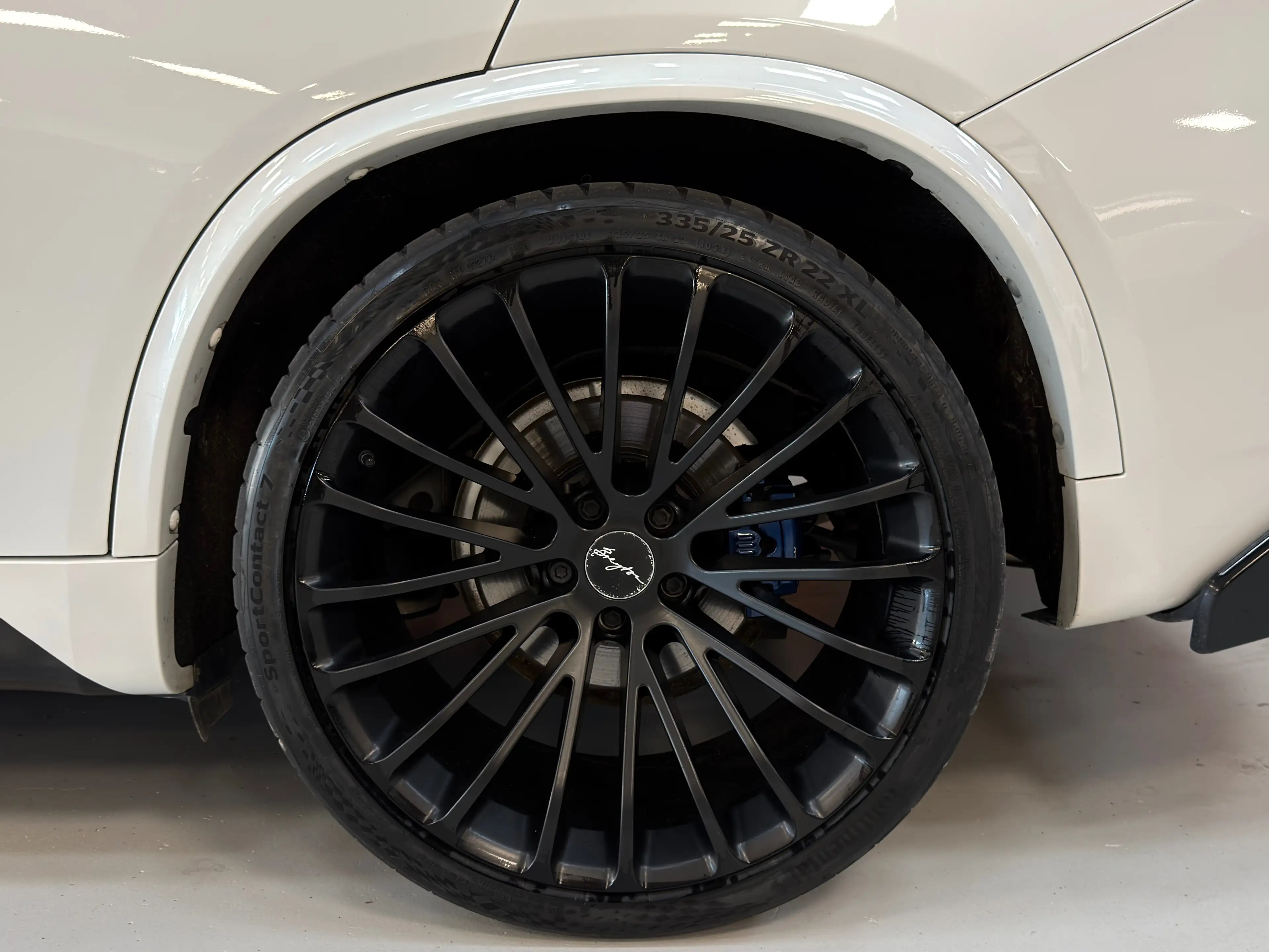 BMW X5 xDrive 40e • M-Pack • Performance Styling • Full Option — photo 4