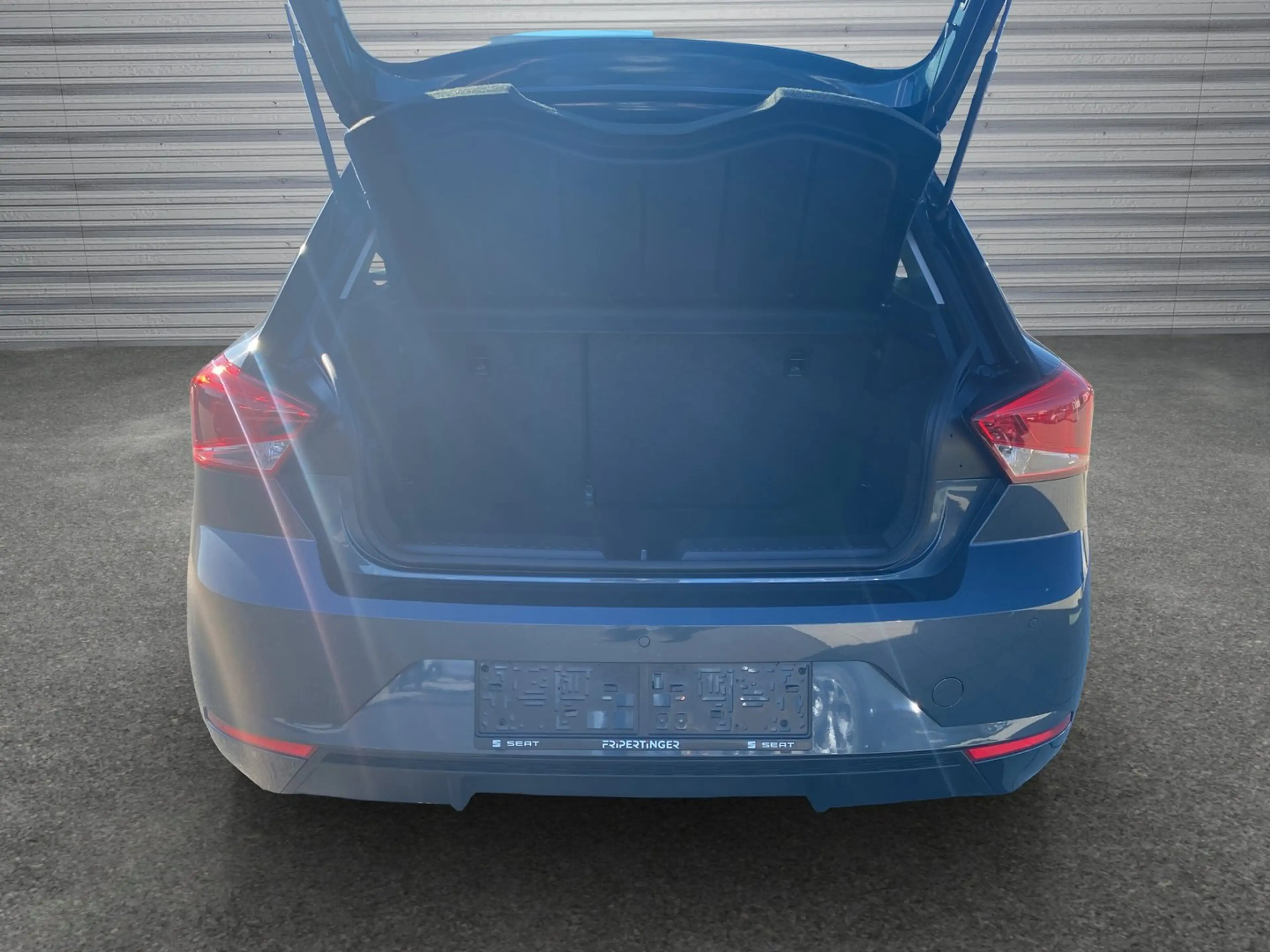 SEAT Ibiza Reference Edition 1.0 TSI — photo 15