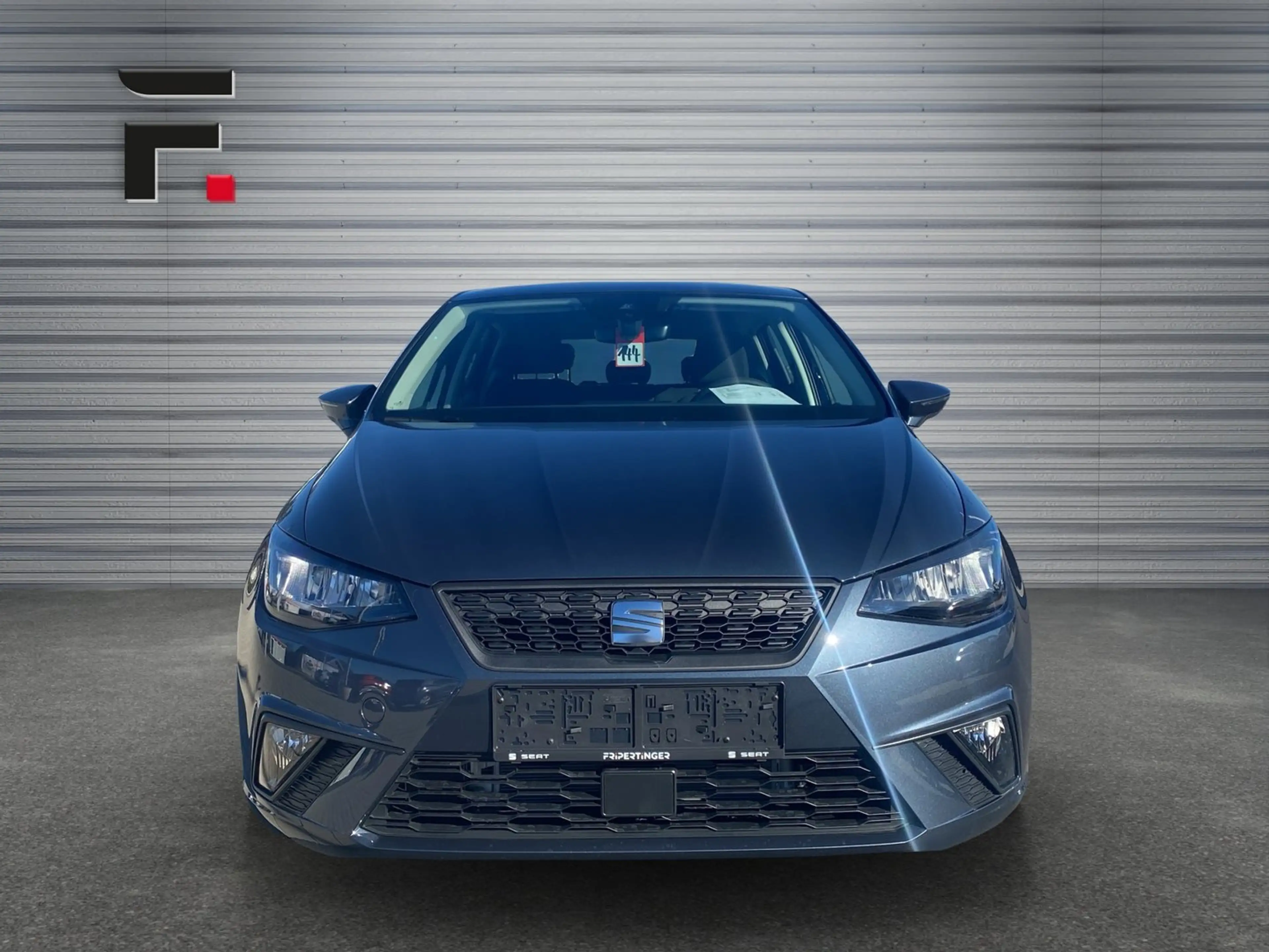 SEAT Ibiza Reference Edition 1.0 TSI — photo 2