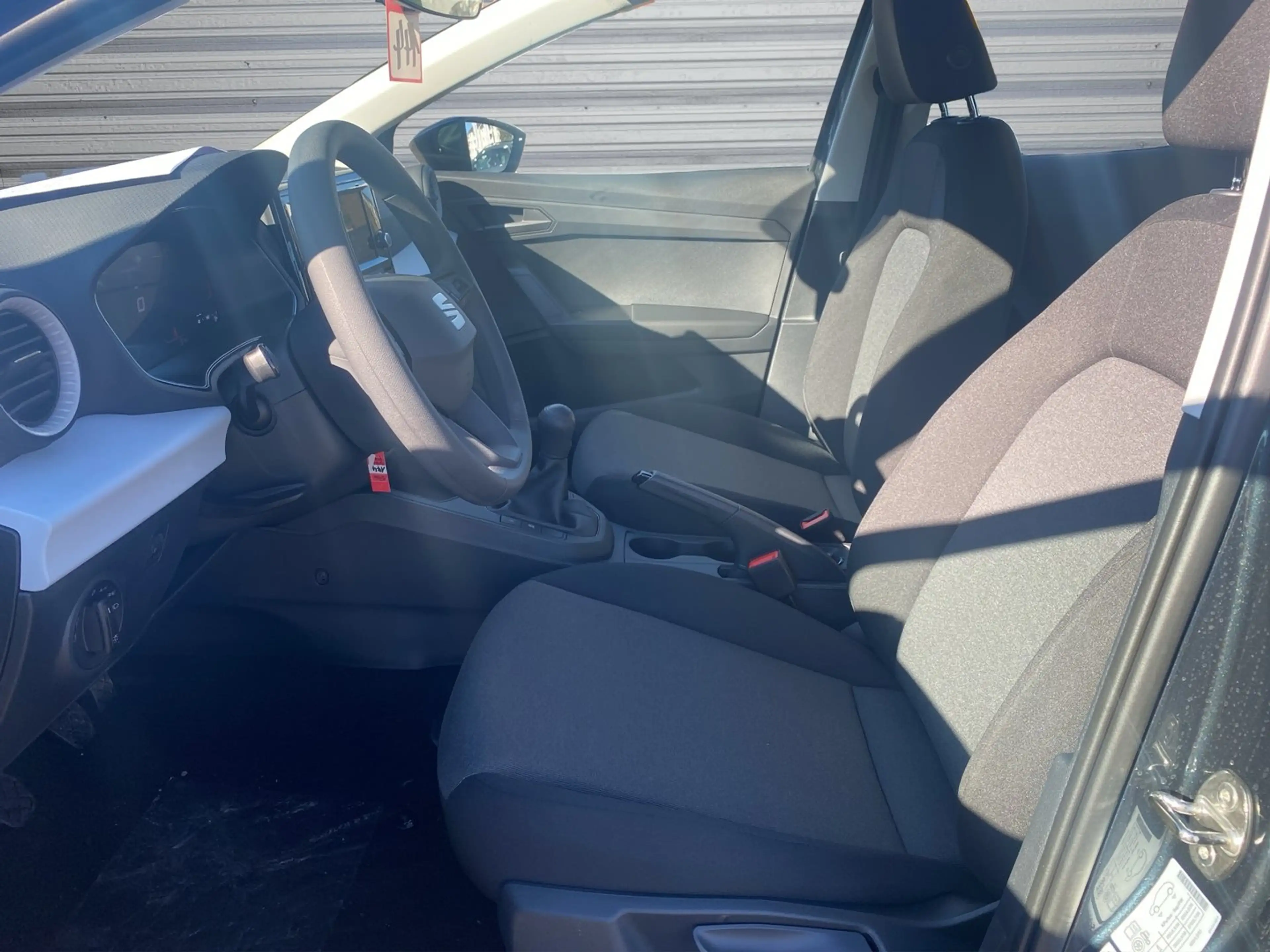 SEAT Ibiza Reference Edition 1.0 TSI — photo 9