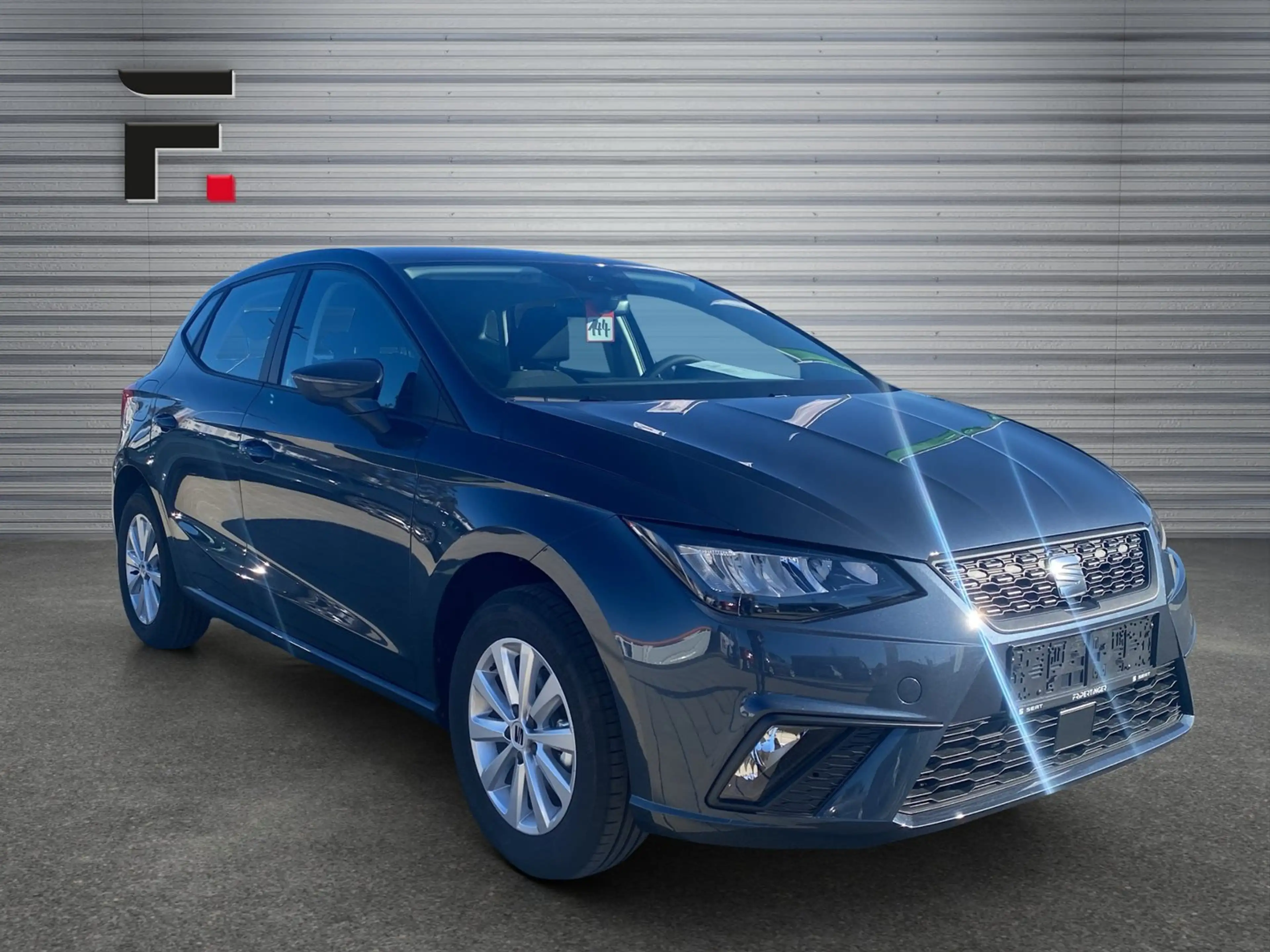 SEAT Ibiza Reference Edition 1.0 TSI — photo 3