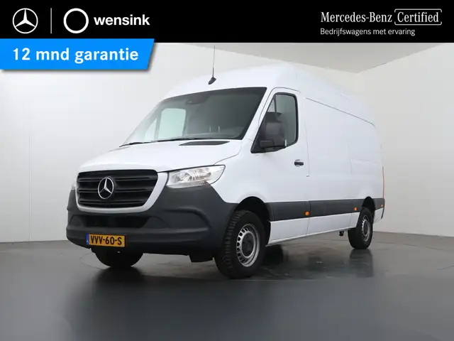 Mercedes-Benz Sprinter 319 CDI | Aut. | L2 H2 | RWD | 2-zits | Distronic