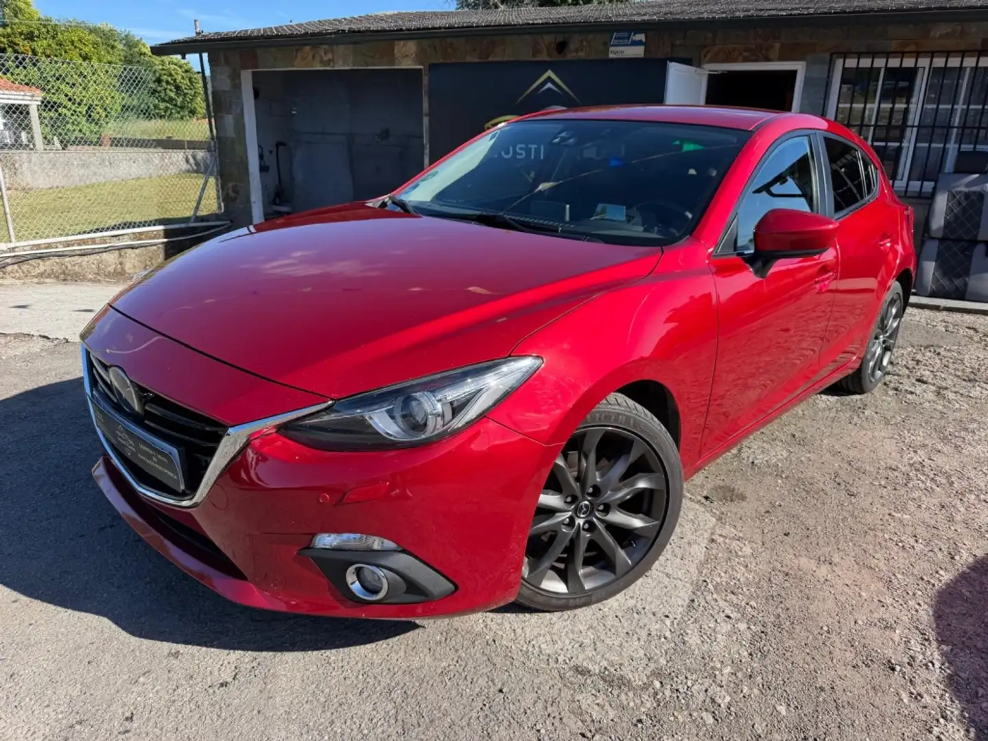 Mazda 3 2.2 Luxury 110kW Rojo - 1