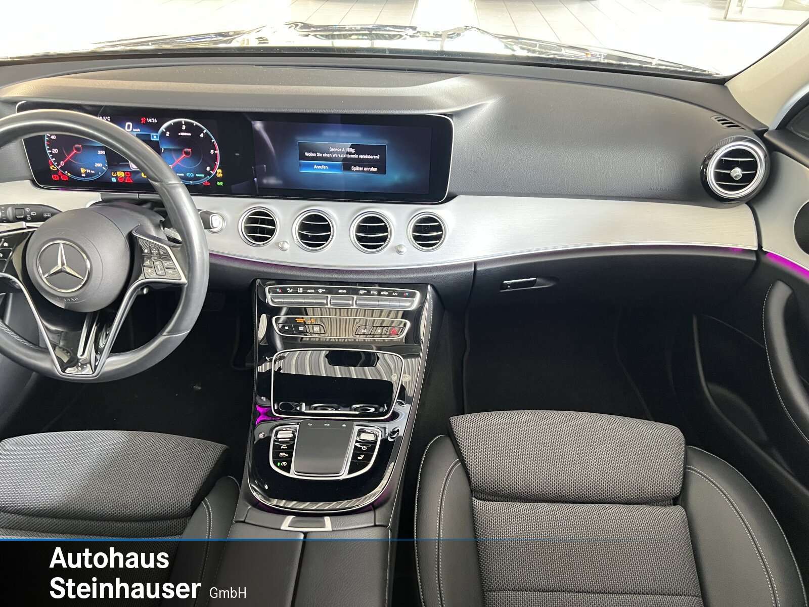 Mercedes-Benz E 300