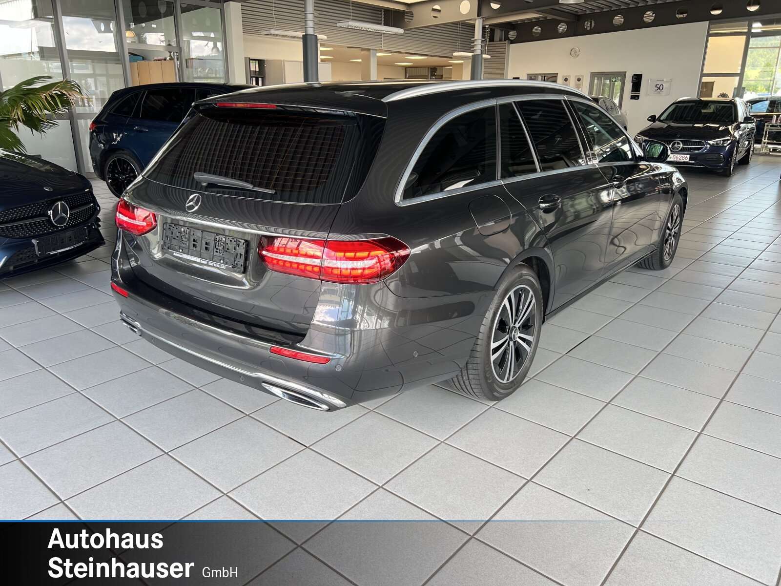 Mercedes-Benz E 300