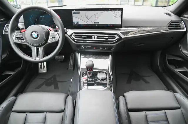 BMW M2 view 11