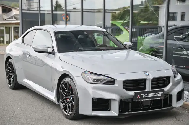 BMW M2 view 4