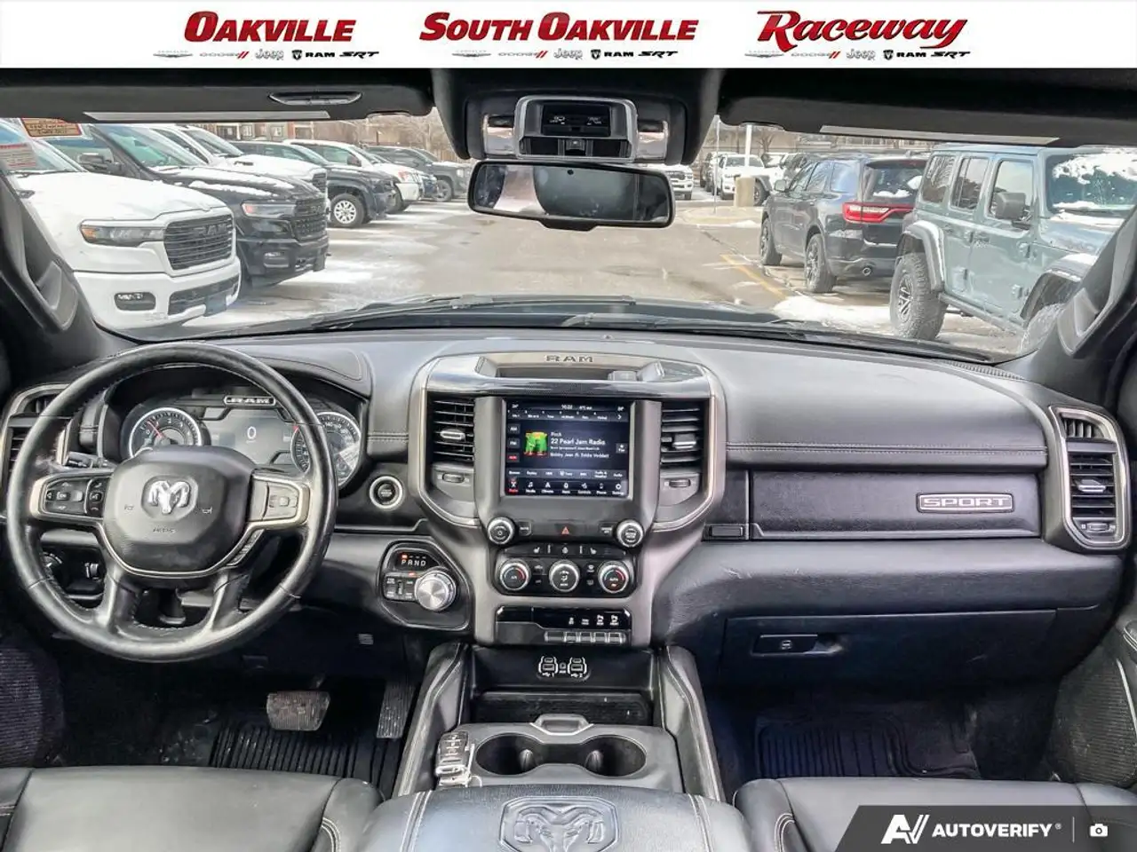 RAM 1500 снимка RAM 1500