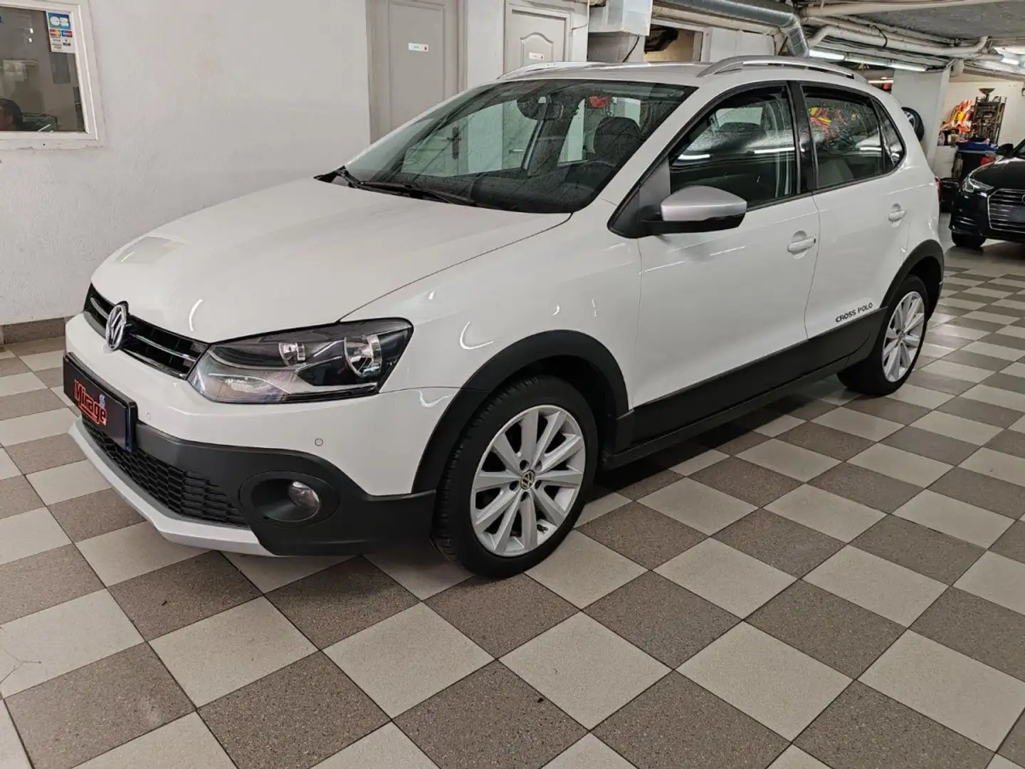 Volkswagen Polo Cross 1.2 TSI 90 BlueMotion Technology DSG7 Blanc - 1