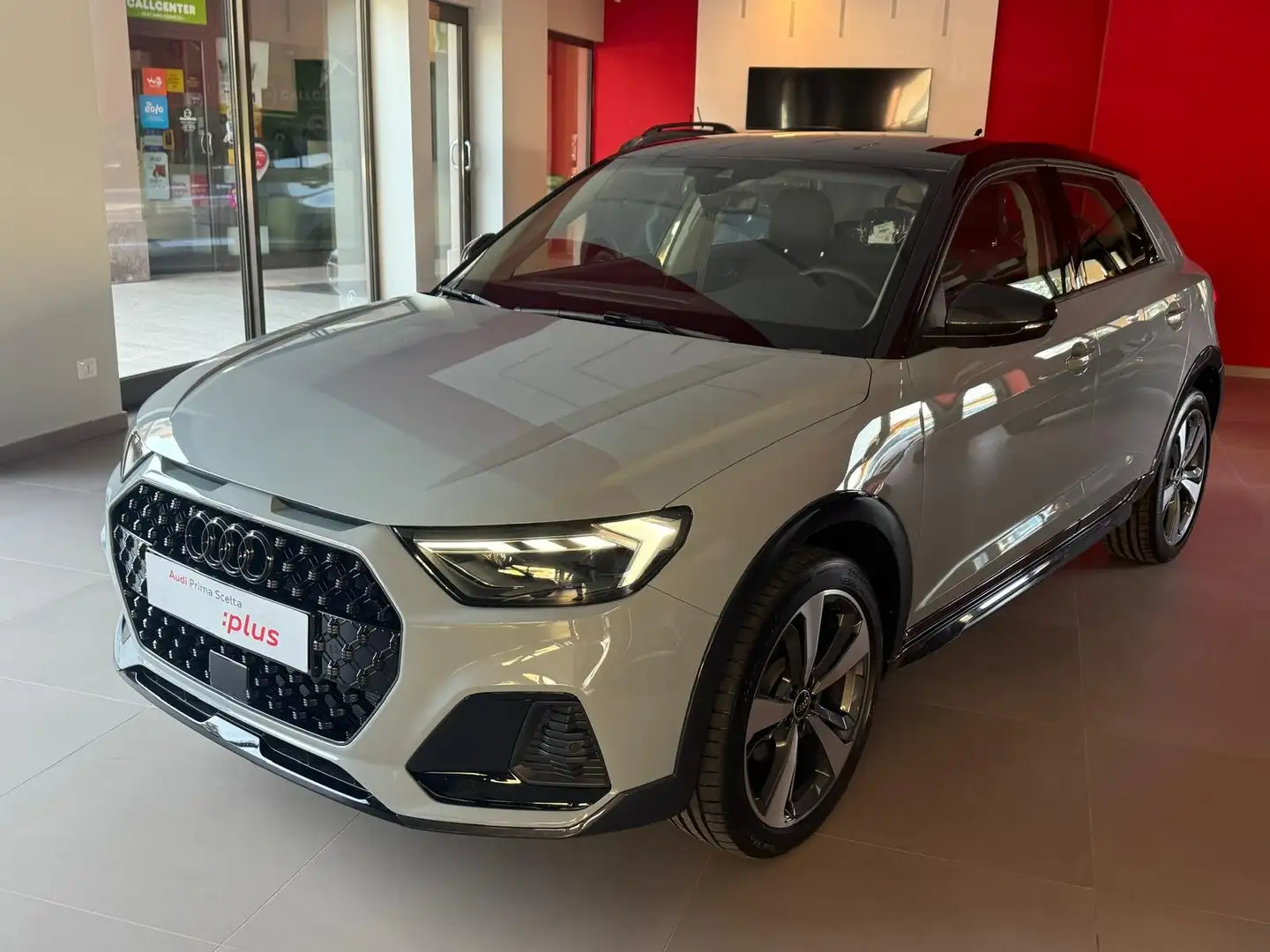 Audi A1 A1 allstreet 30 tfsi Identity Contrast s tronic Grijs - 1