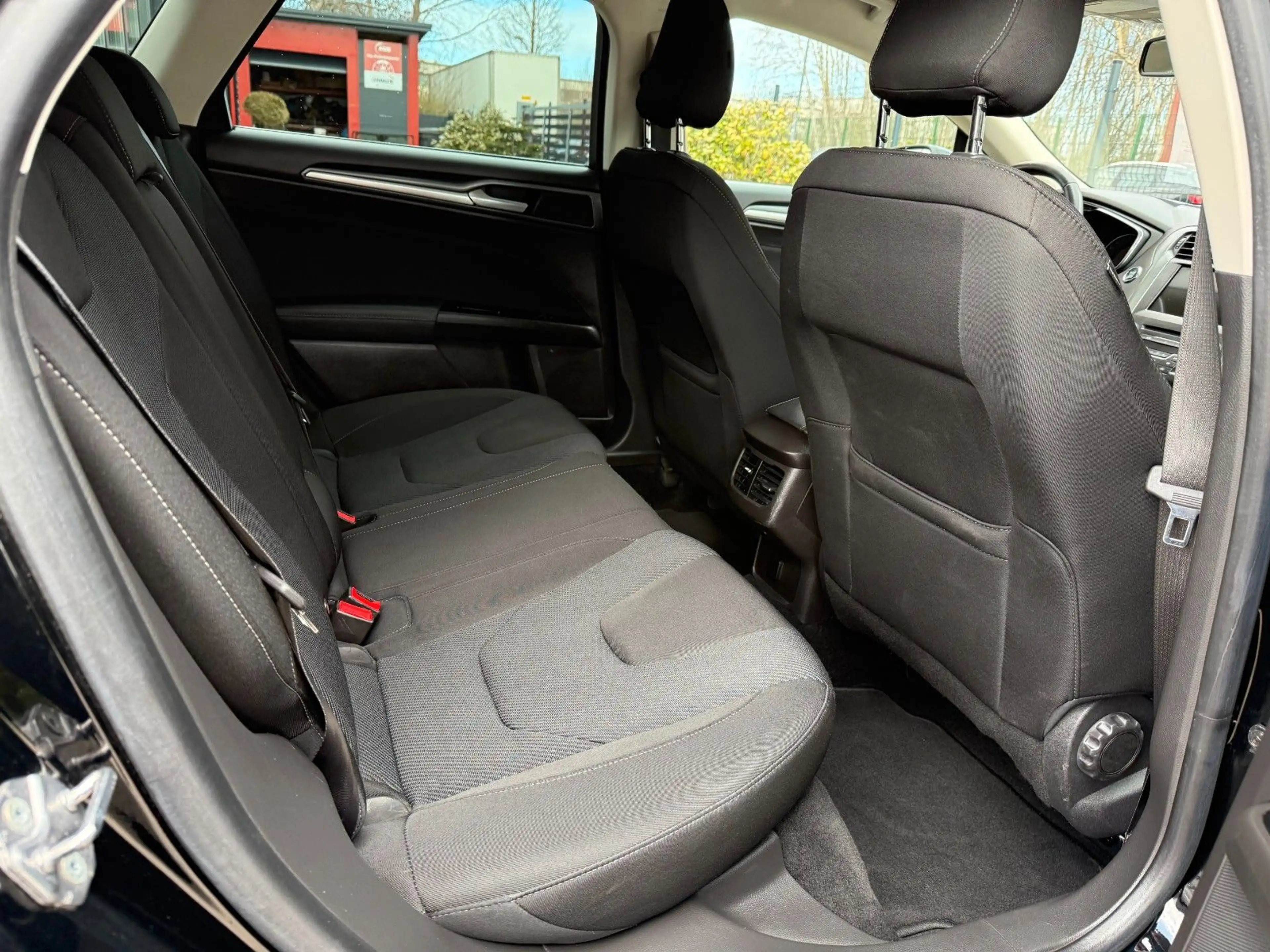 Ford Mondeo Turnier Titanium — photo 11
