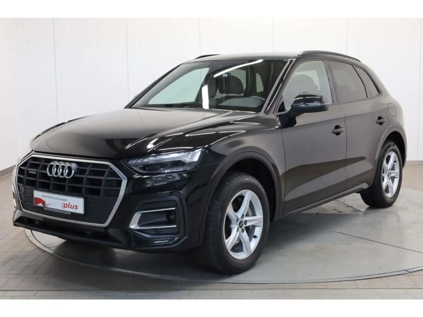 Audi Q5 50 TFSI e quattro Schwarz - 2