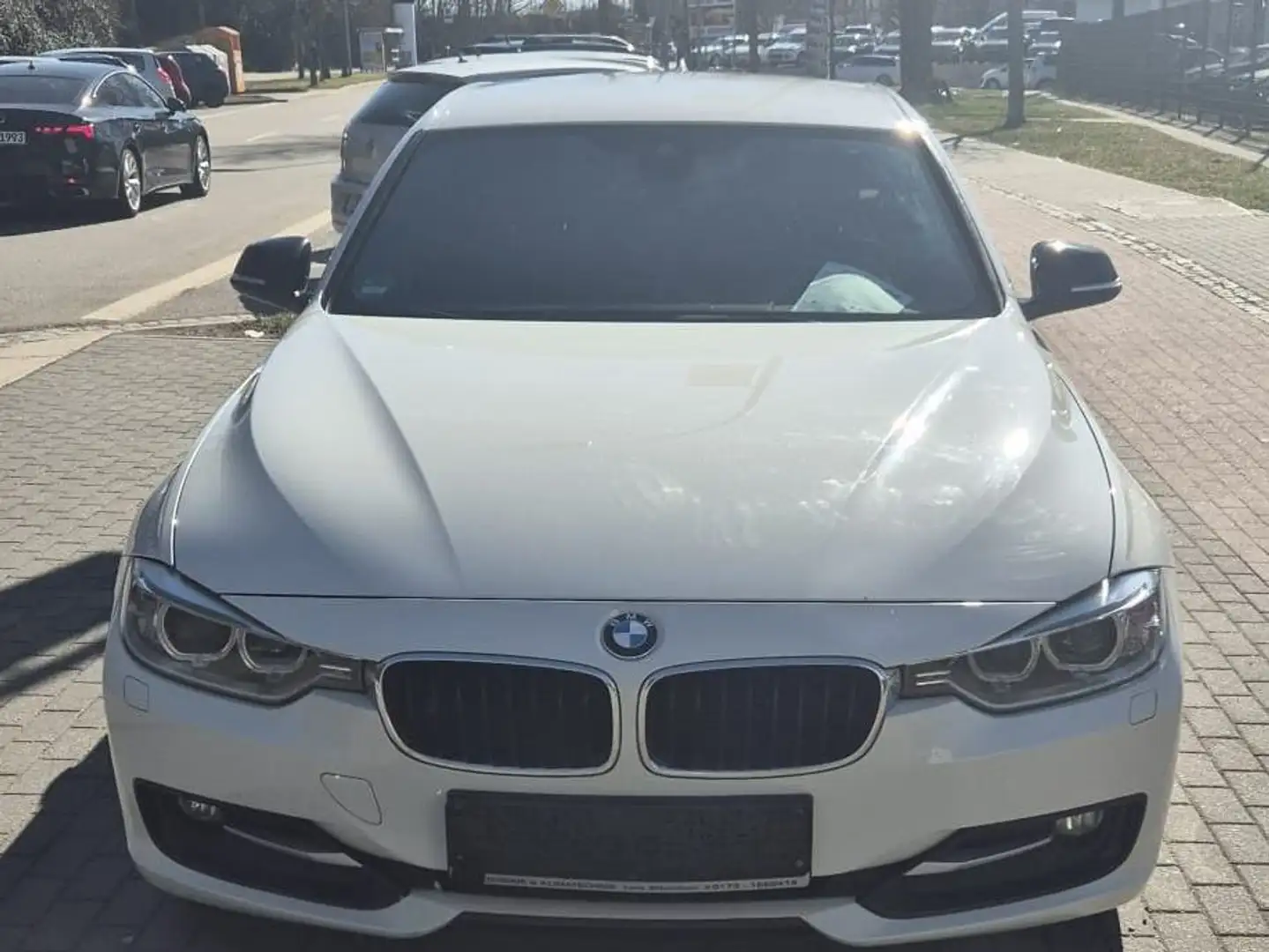 BMW 320 320 d xDrive Blanco - 2