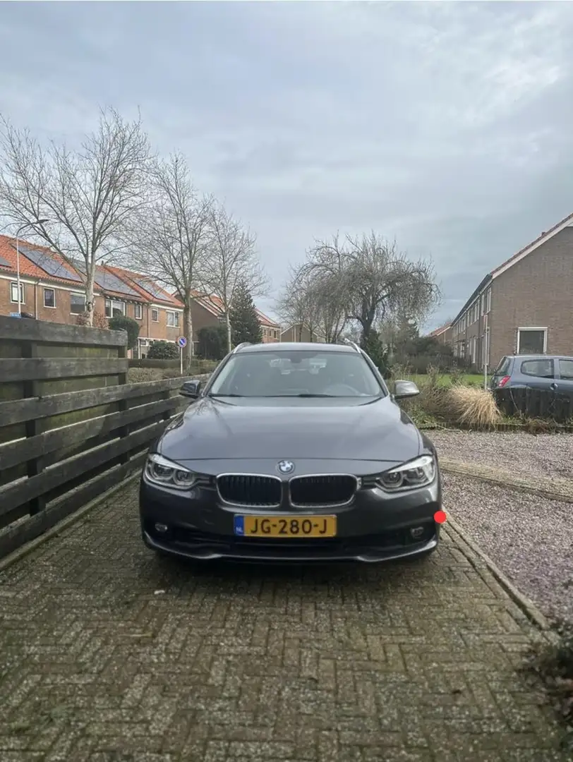 BMW 320 EDE C. Ess. Grijs - 2