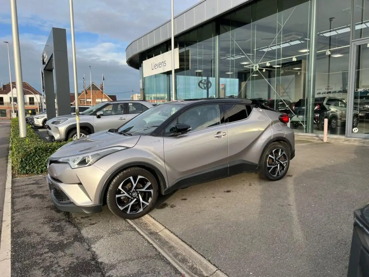 Toyota C-HR 1.8 HYB C-ULT CVT Gri - 2