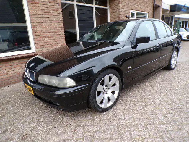 BMW 525 5-serie 525i Lifestyle Edition Automaat / leder /