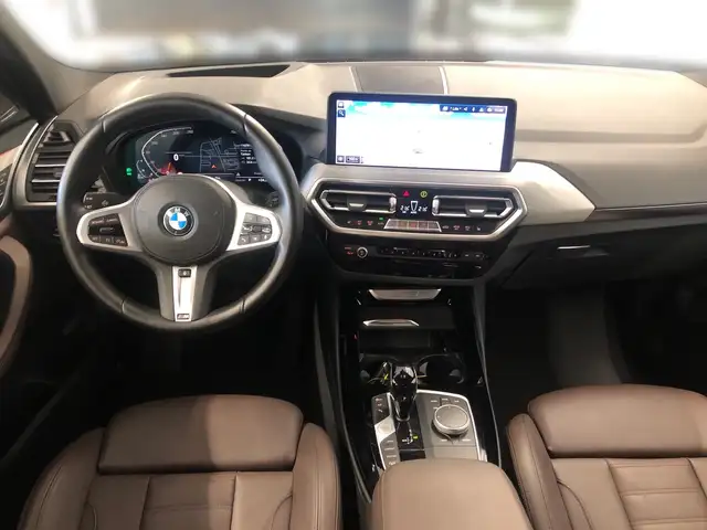 BMW X3 view 9