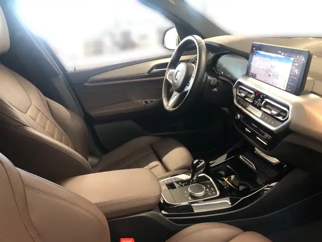 BMW X3 view 13