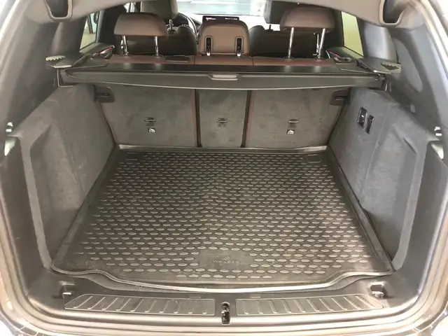 BMW X3 view 11