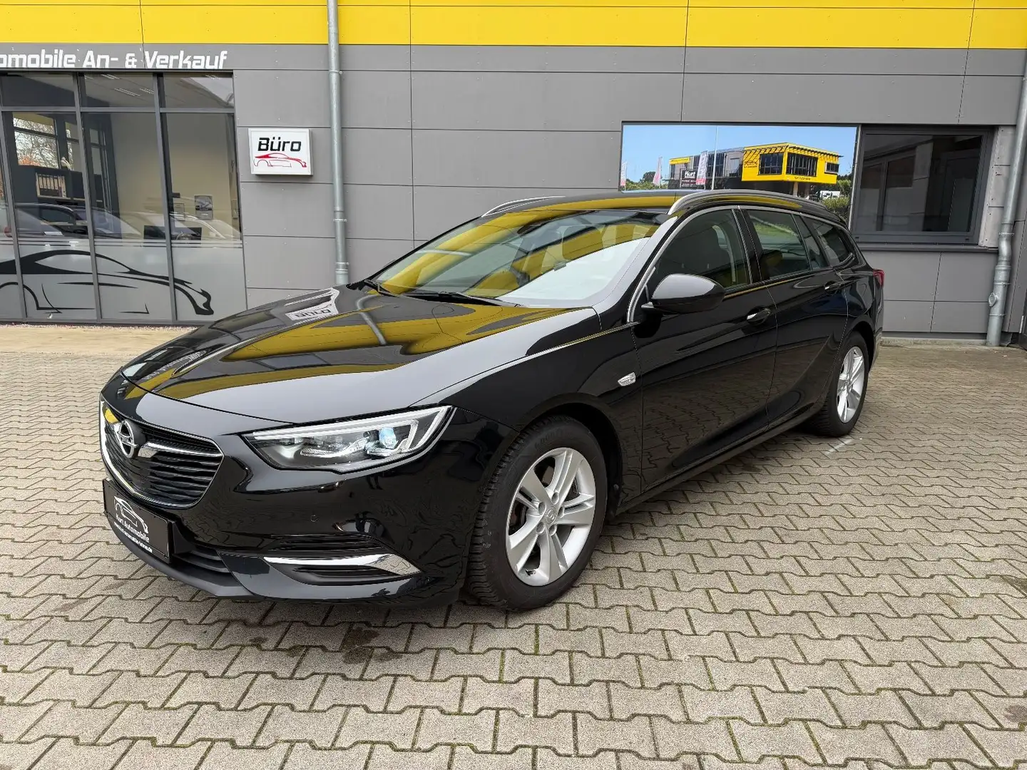 Opel Insignia B Sports Tourer/ALLRAD/HEAD UP/LEDER/LE Schwarz - 2