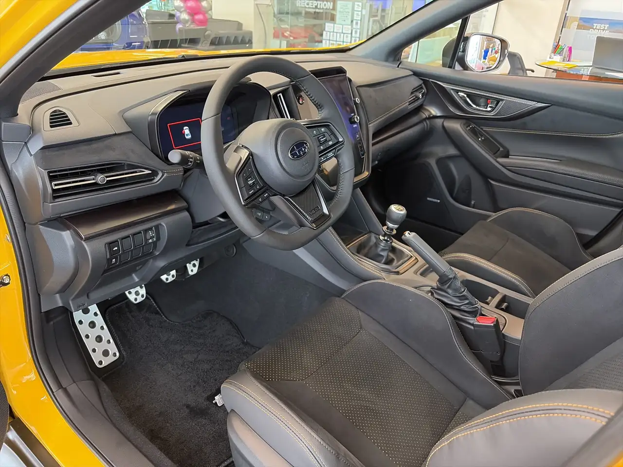 Subaru WRX снимка Subaru WRX