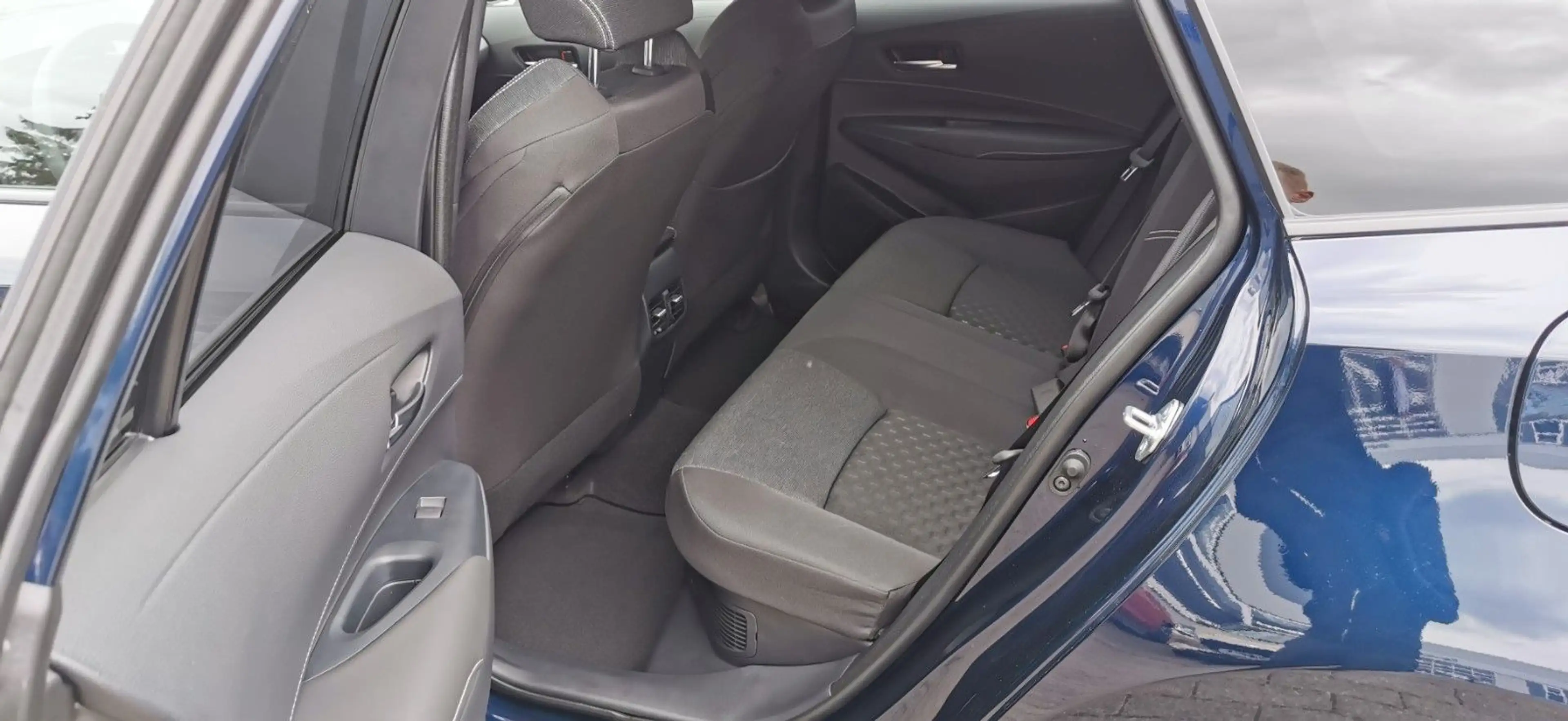 Suzuki Swace Hybrid CVT/LED/ACC/Navi/Kamera/Sitzheizung — photo 6