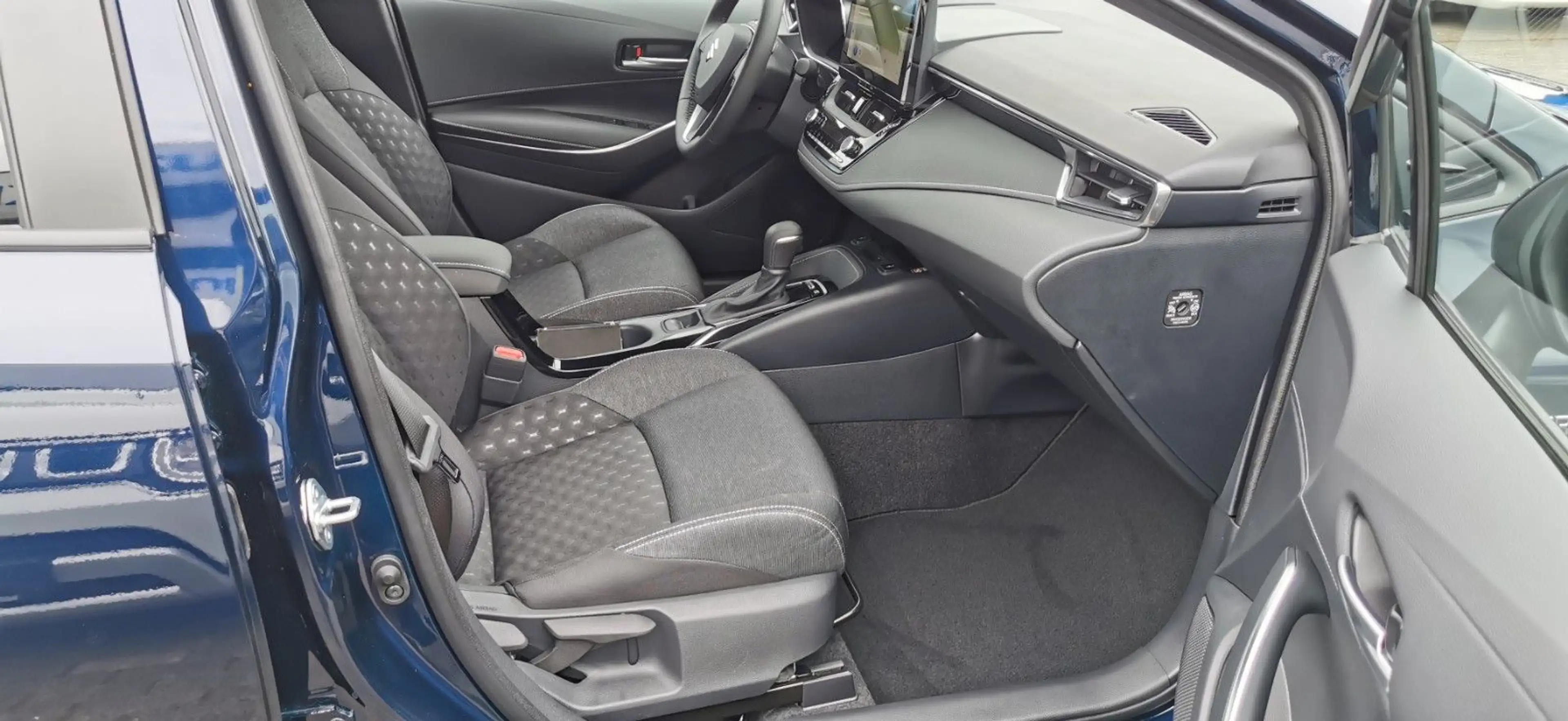 Suzuki Swace Hybrid CVT/LED/ACC/Navi/Kamera/Sitzheizung — photo 9