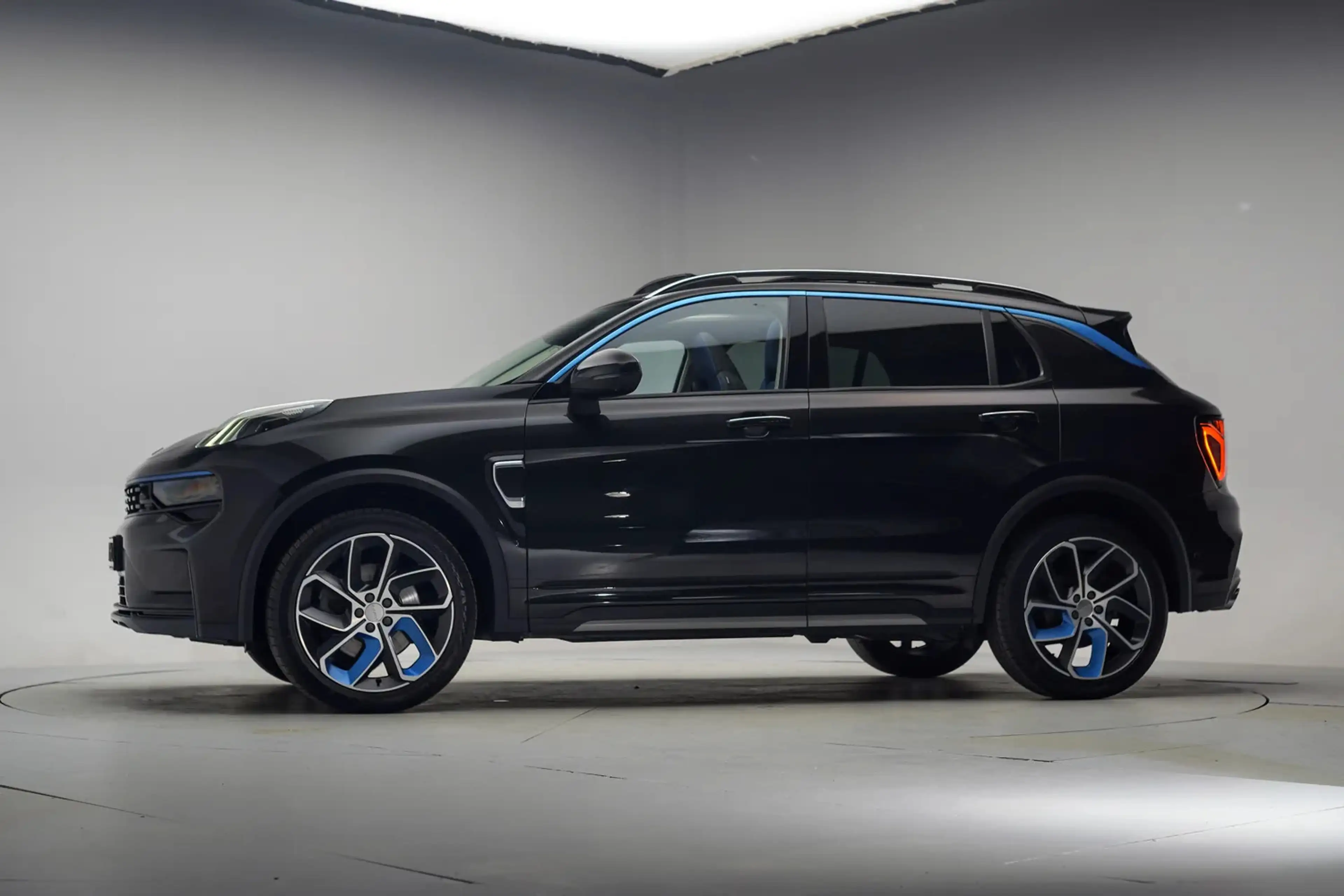 Lynk & Co 01 1.5 PHEV MY22 Zwart 6,6kWh [ SoH 94,8% | 360ºcam A — photo 2
