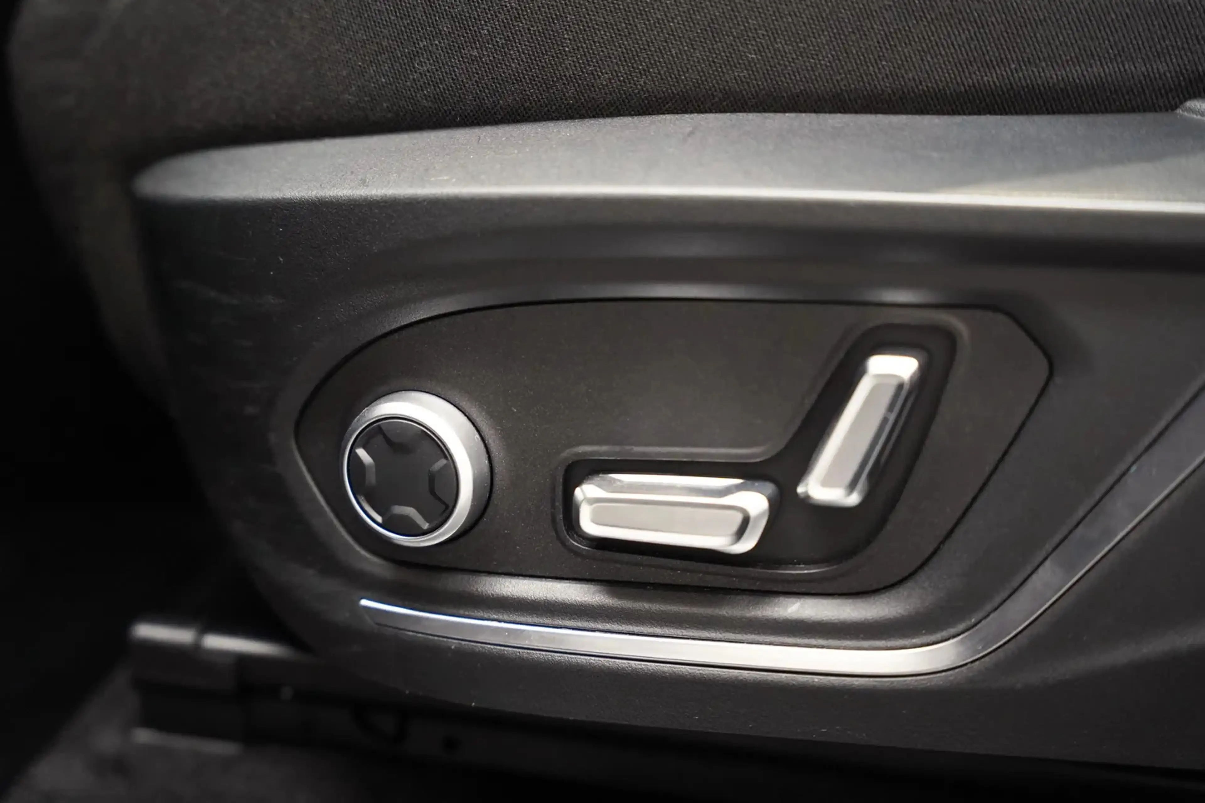 Lynk & Co 01 1.5 PHEV MY22 Zwart 6,6kWh [ SoH 94,8% | 360ºcam A — photo 13