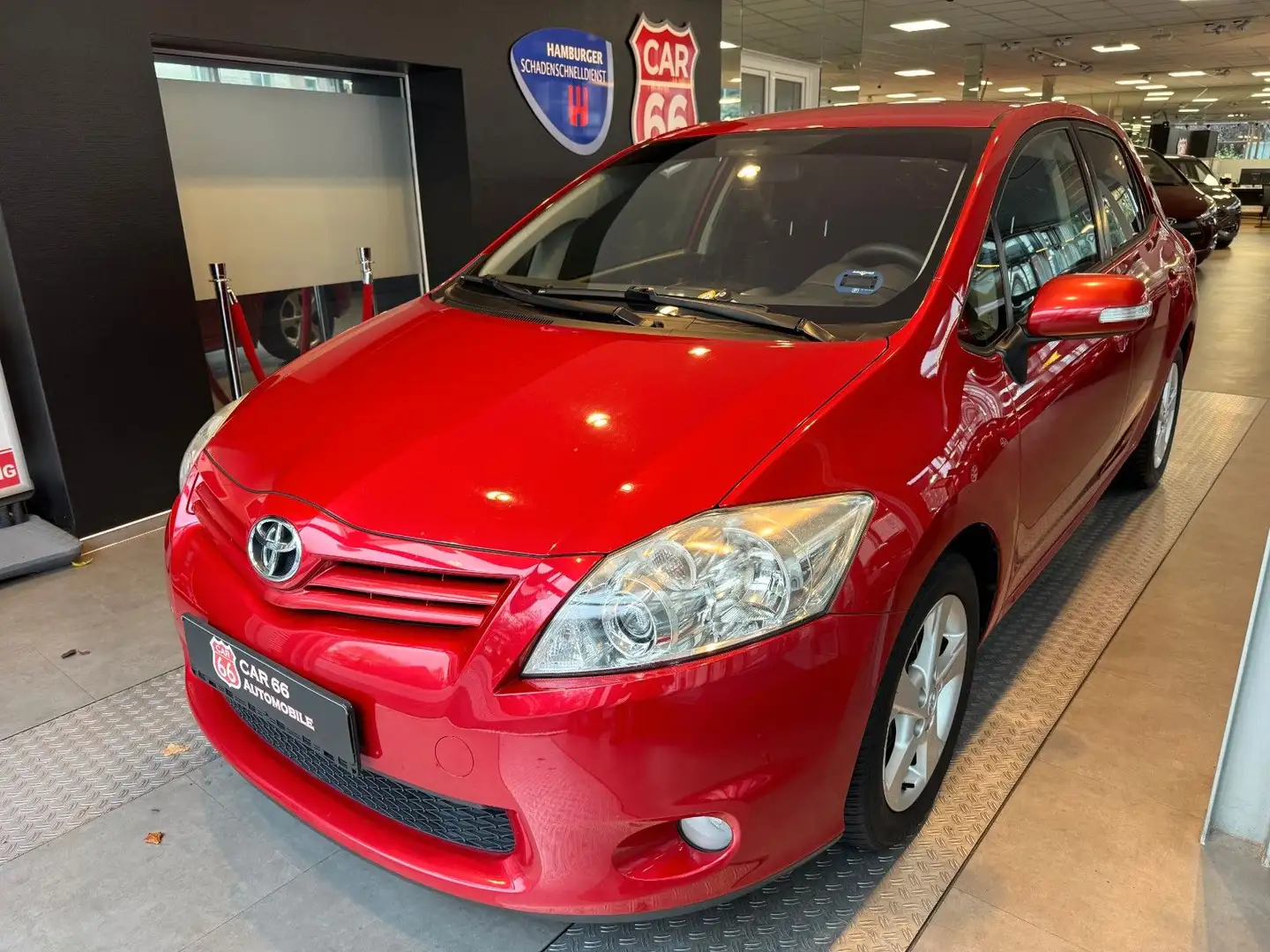 Toyota Auris Edition / TÜV NEU - 1