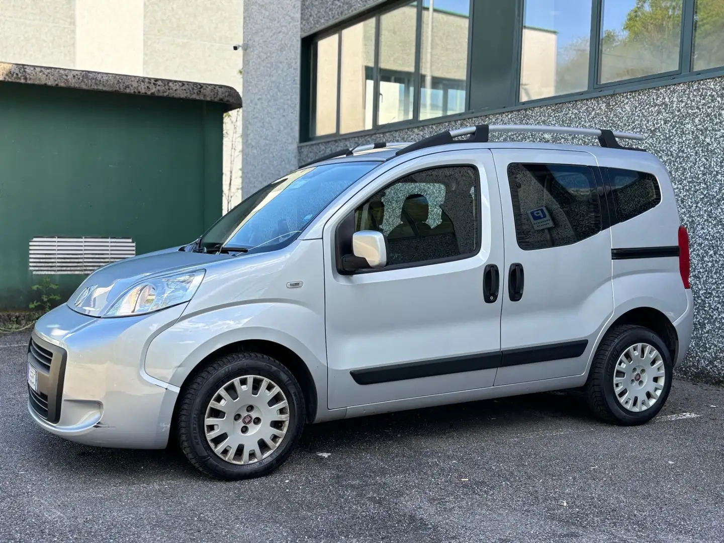 Fiat Qubo 1.3 MJT 75 CV Trekking Срібний - 2