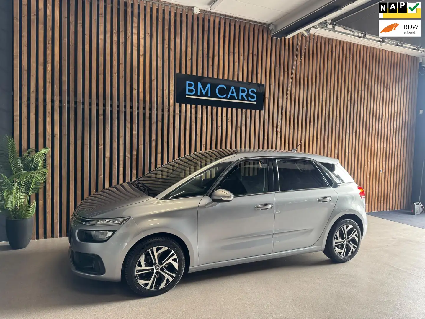 Citroen C4 Picasso 1.2 PureTech Selection AUTOMAAT, 1e Eigenaar, Navi Gris - 1