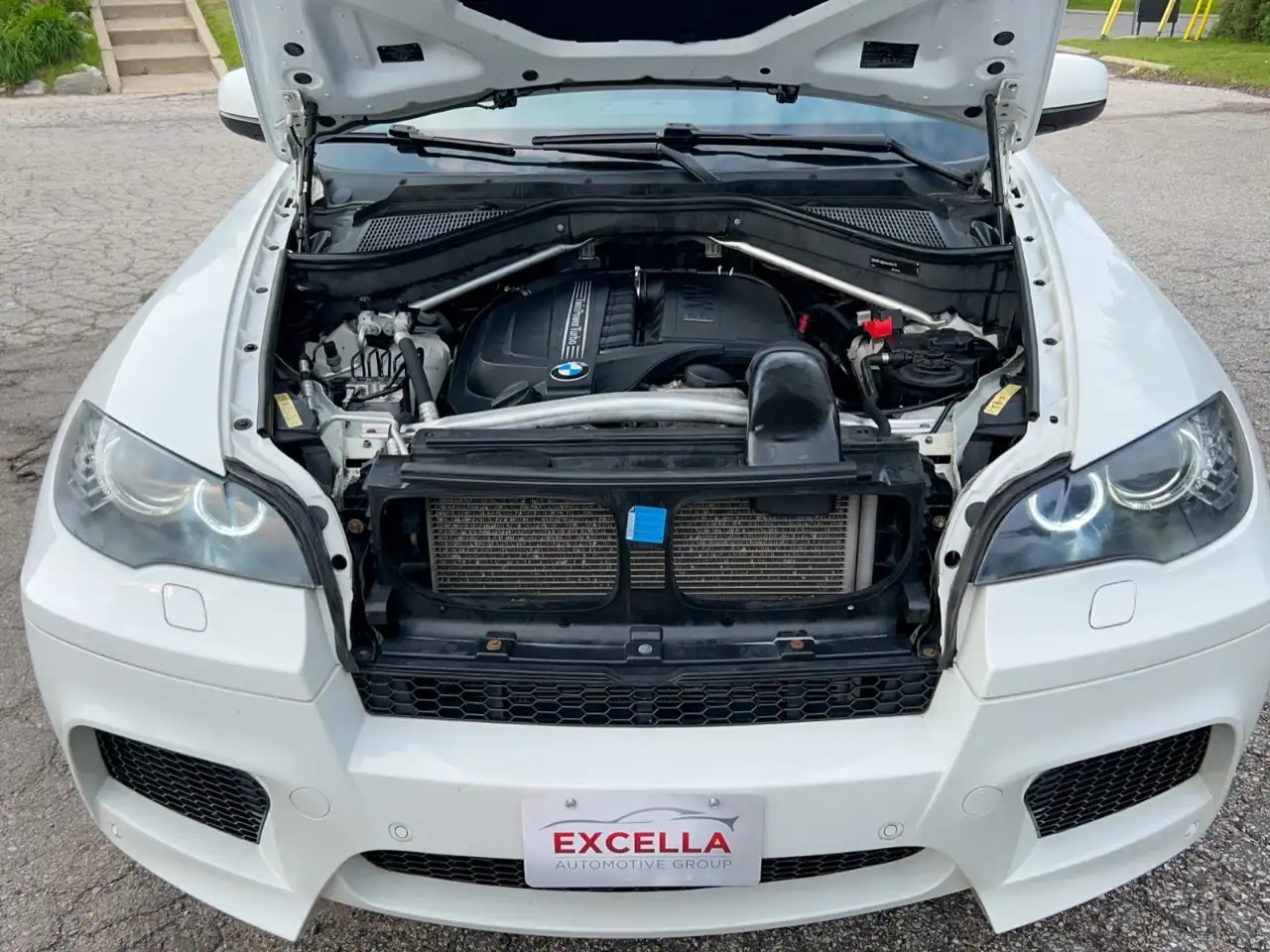 BMW X6 снимка BMW X6