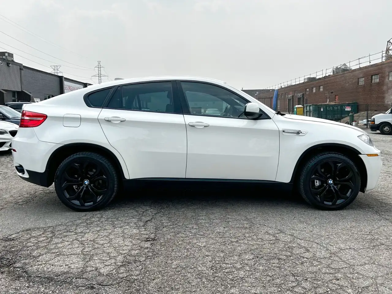 BMW X6 снимка BMW X6