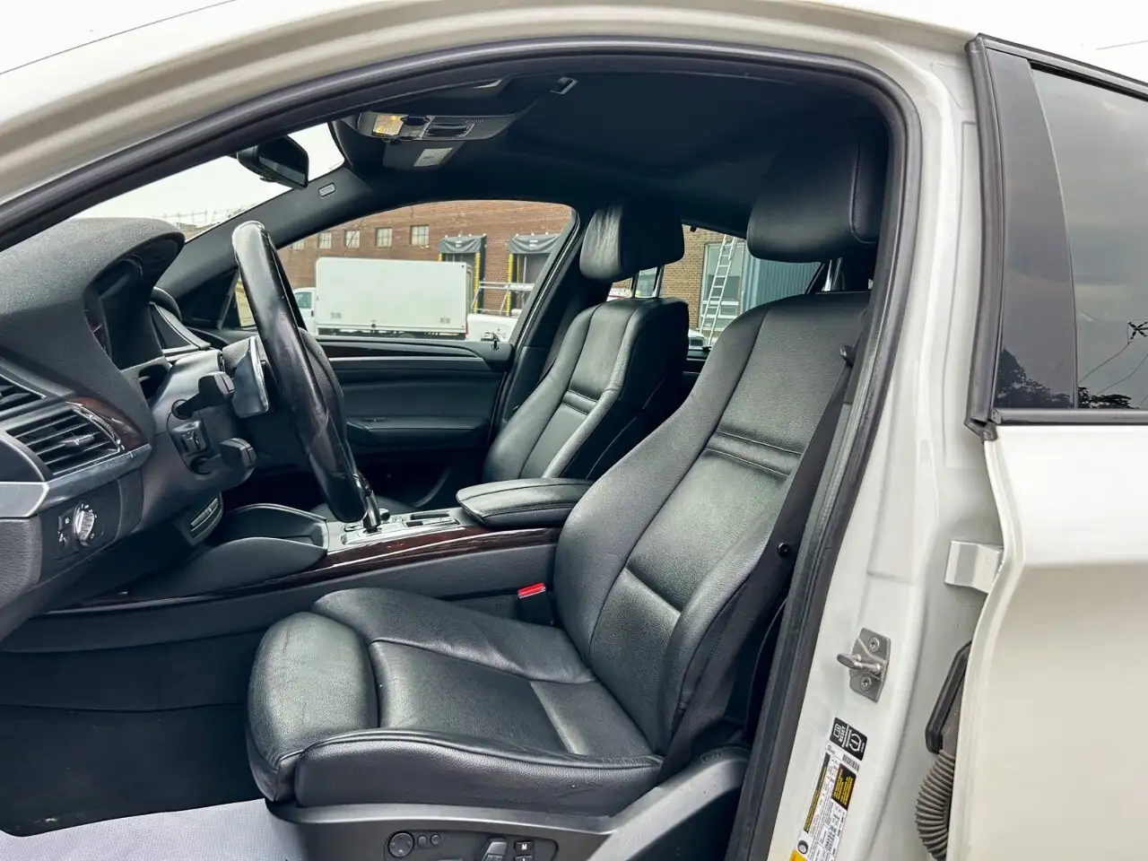 BMW X6 снимка BMW X6