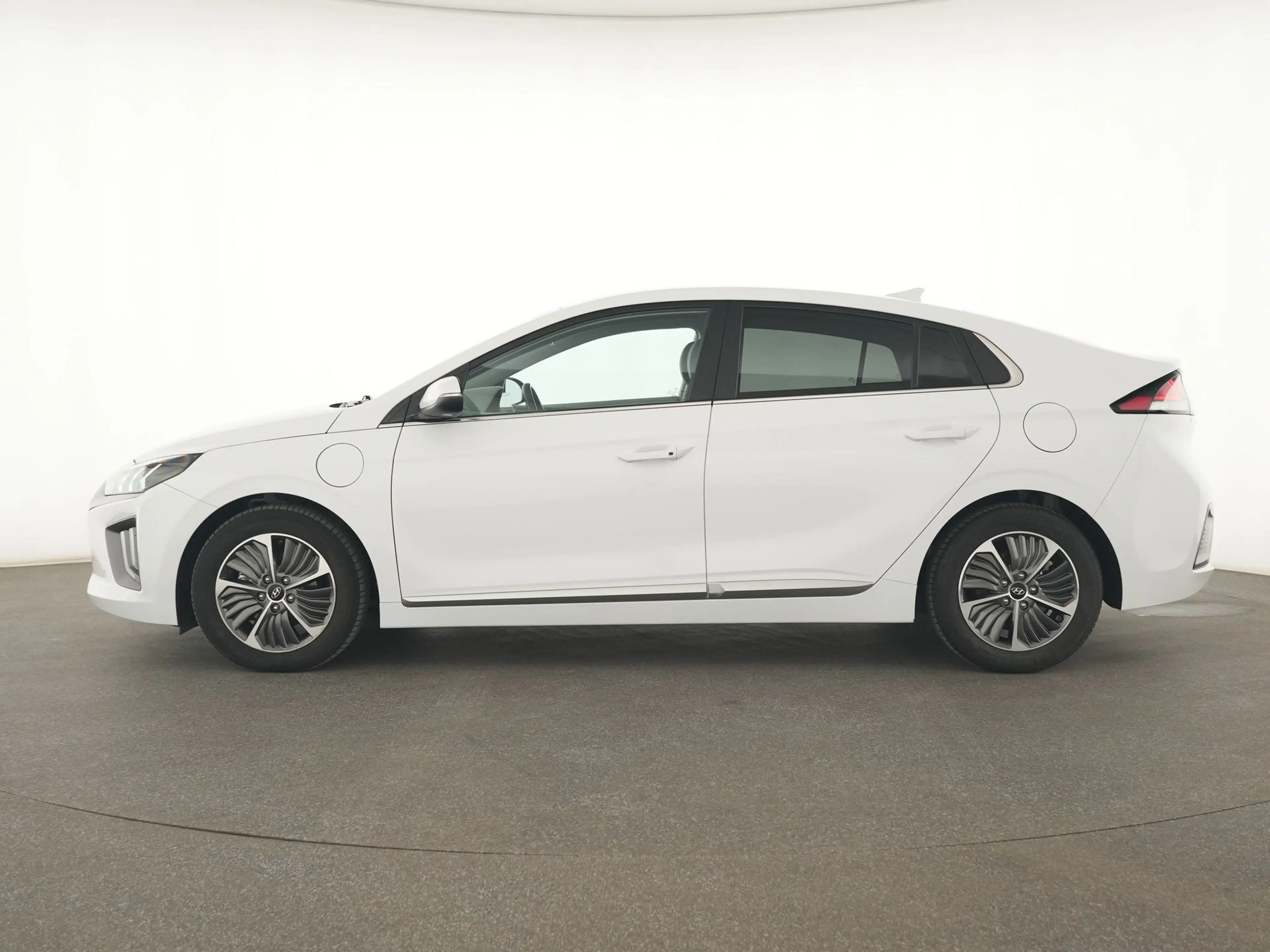 Hyundai IONIQ Prime LEDER|Navi|ACC|Kamera|Prime-Paket|PDC — photo 9