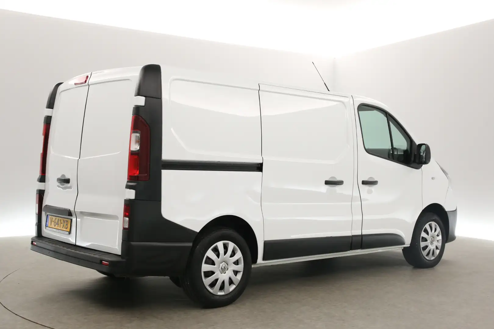 Renault Trafic 1.6 dCi T27 L1H1 Airco Cruise Navigatie 3 Persoons Wit - 2