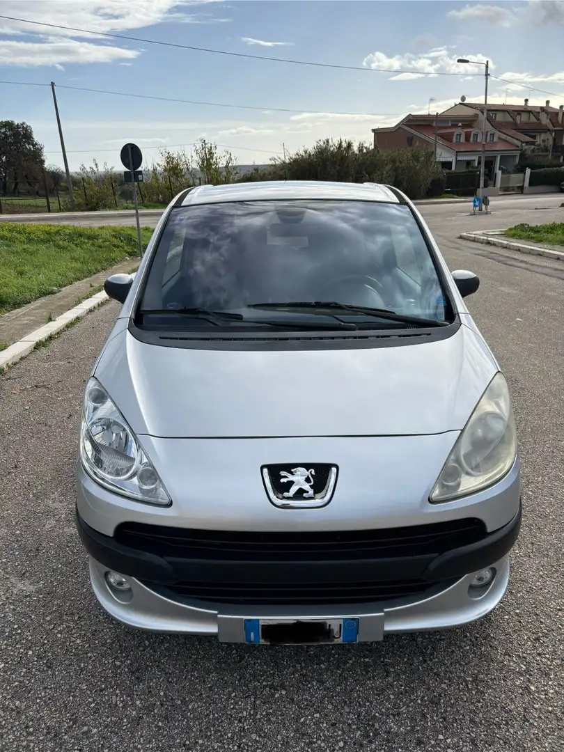 Peugeot 1007 1.4 hdi Sporty - 1