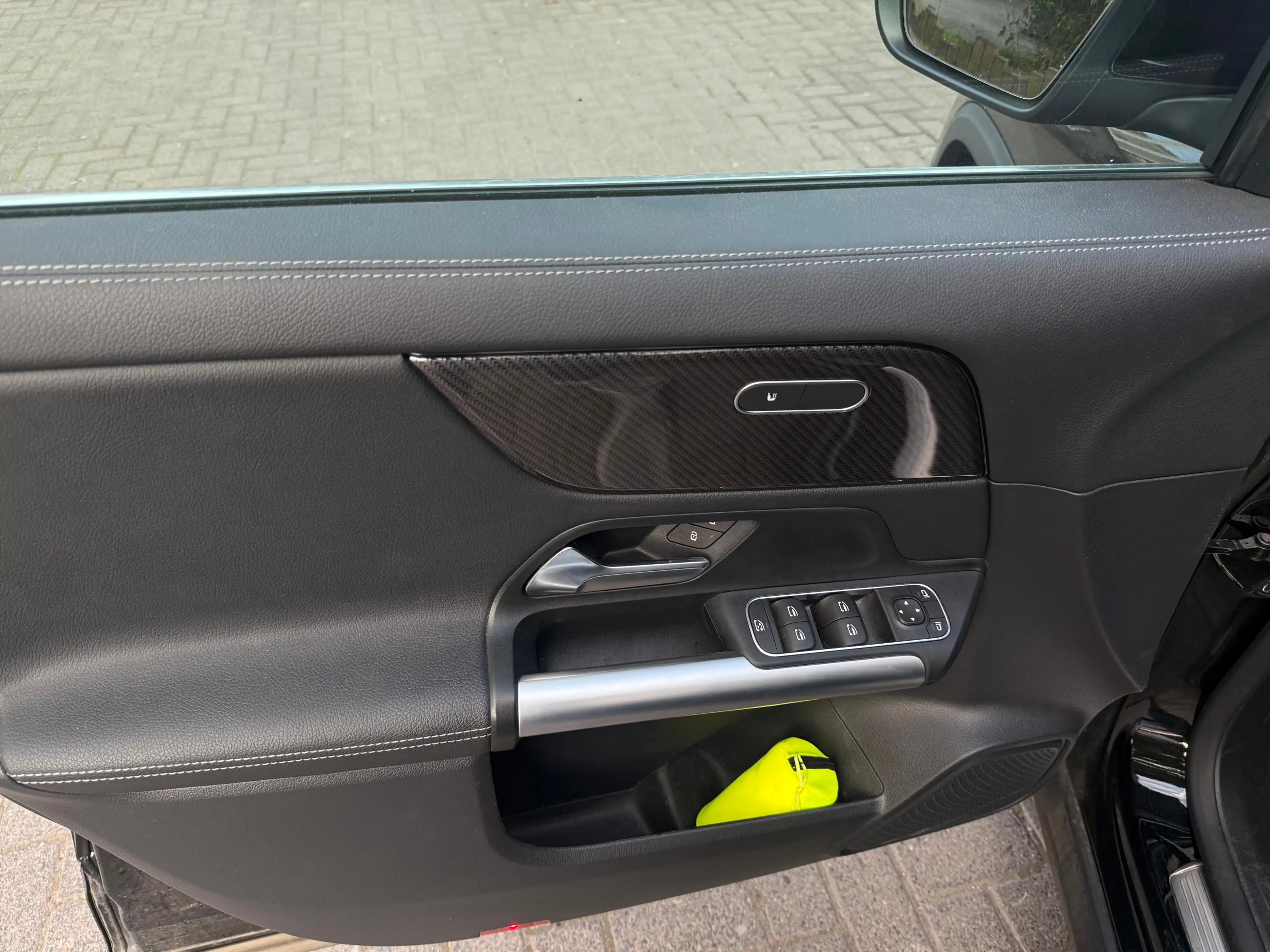 Mercedes-Benz GLA 200 d 8G AMG-Line LED+NAV+SHZ+AHK+KAM+CARPL+ — photo 14