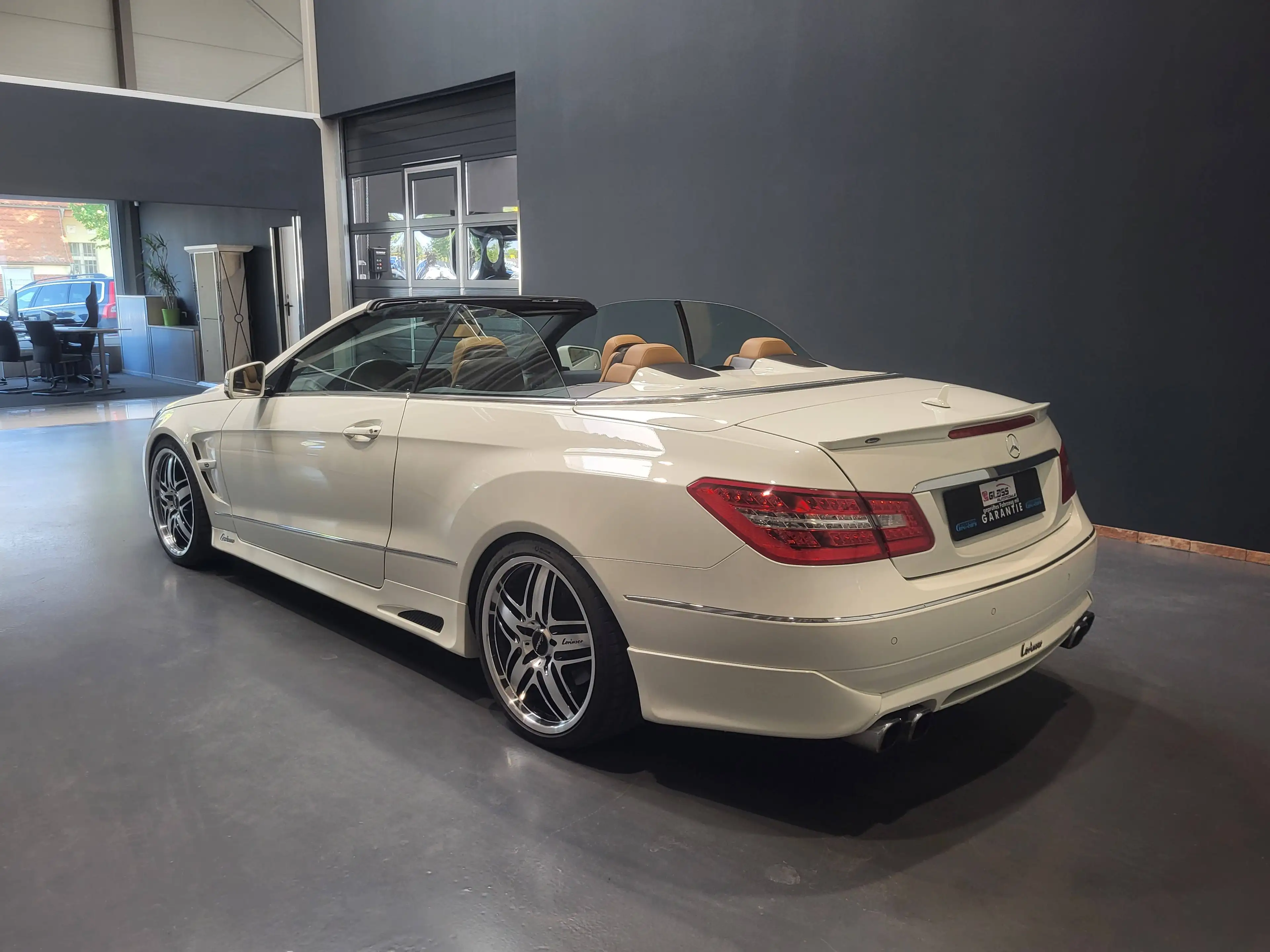 Mercedes-Benz E 350 CGI *Lorinser* *Navi| Leder| Xenon* — photo 5