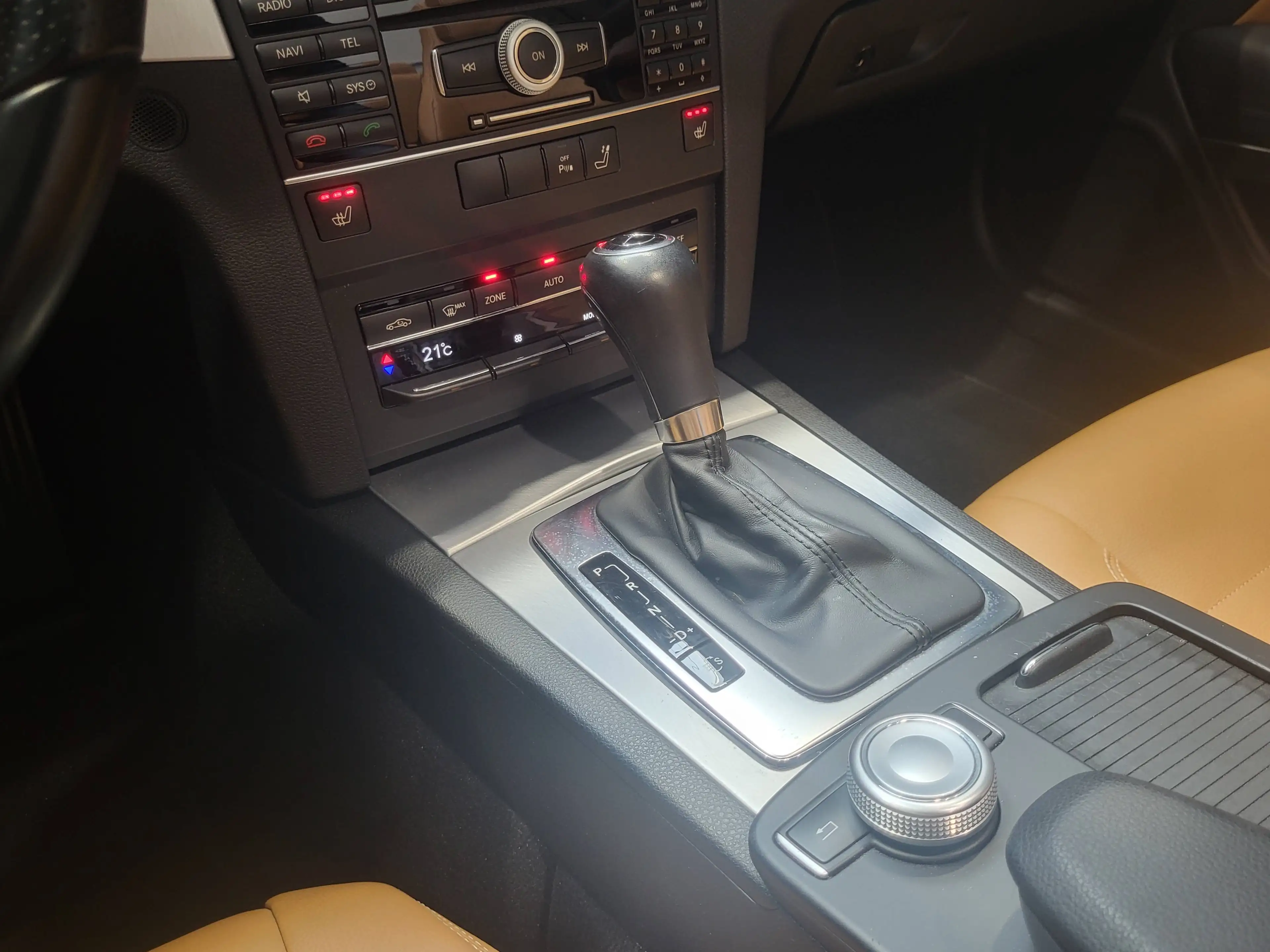 Mercedes-Benz E 350 CGI *Lorinser* *Navi| Leder| Xenon* — photo 13