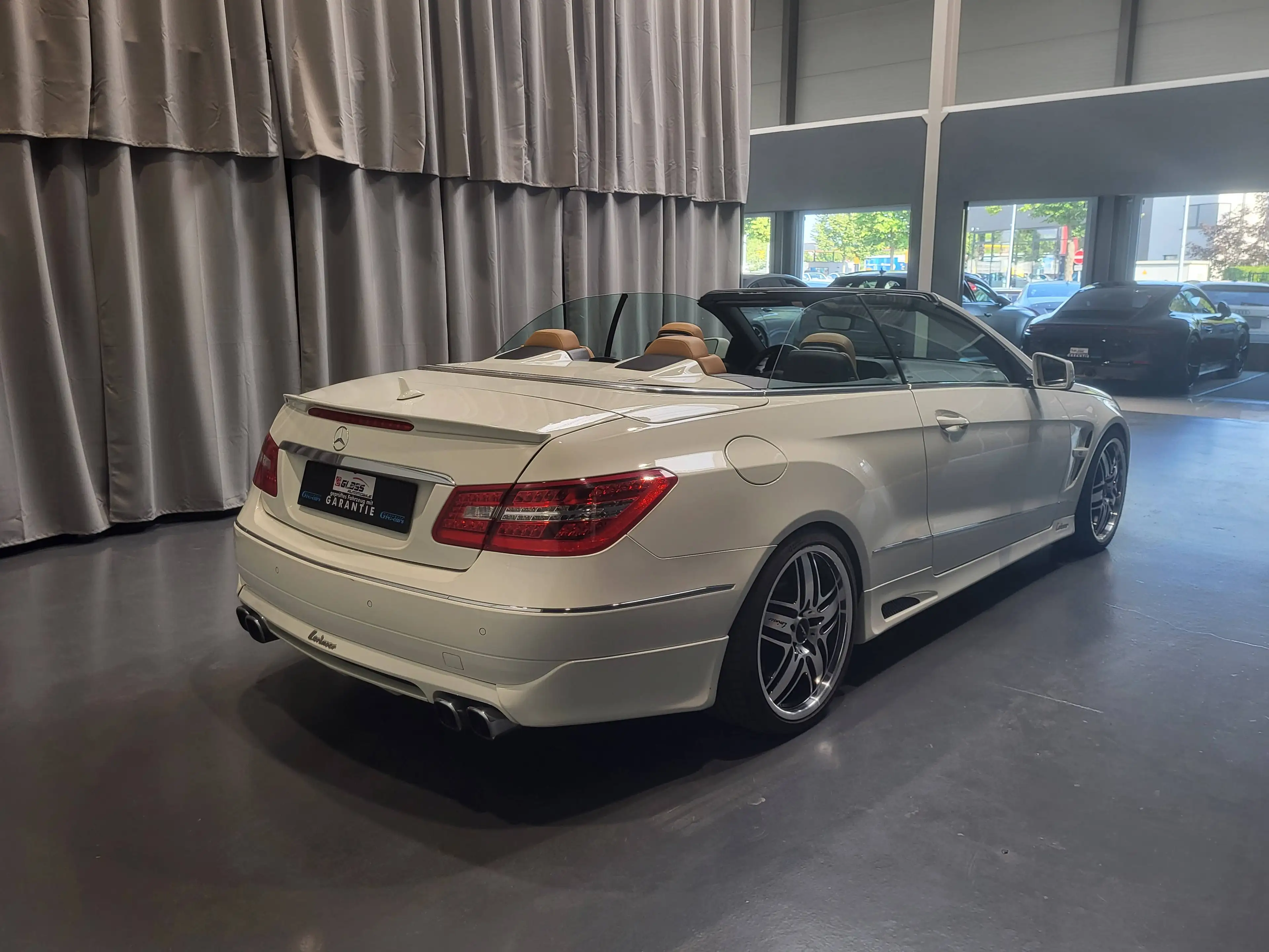 Mercedes-Benz E 350 CGI *Lorinser* *Navi| Leder| Xenon* — photo 4