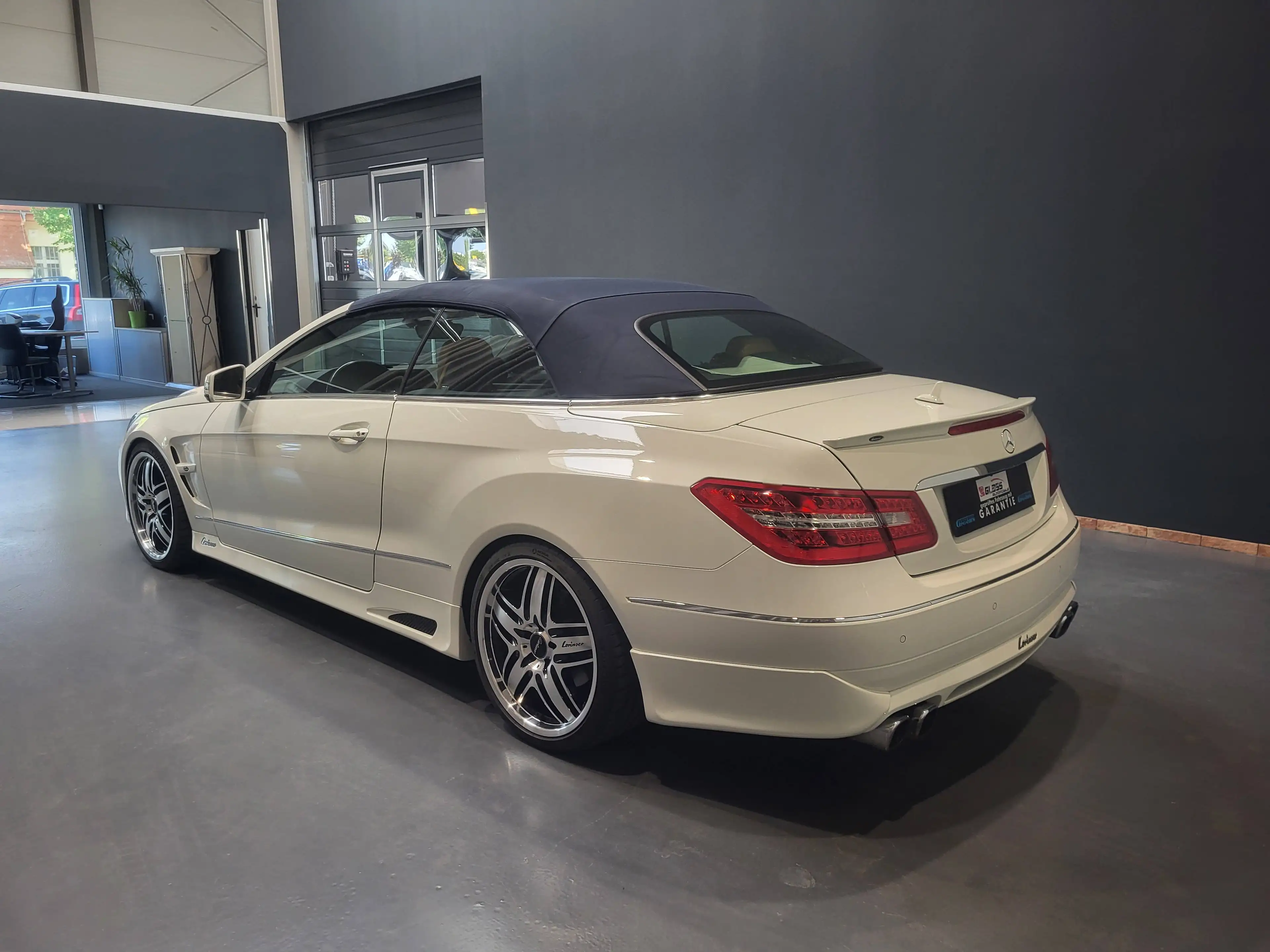 Mercedes-Benz E 350 CGI *Lorinser* *Navi| Leder| Xenon* — photo 7