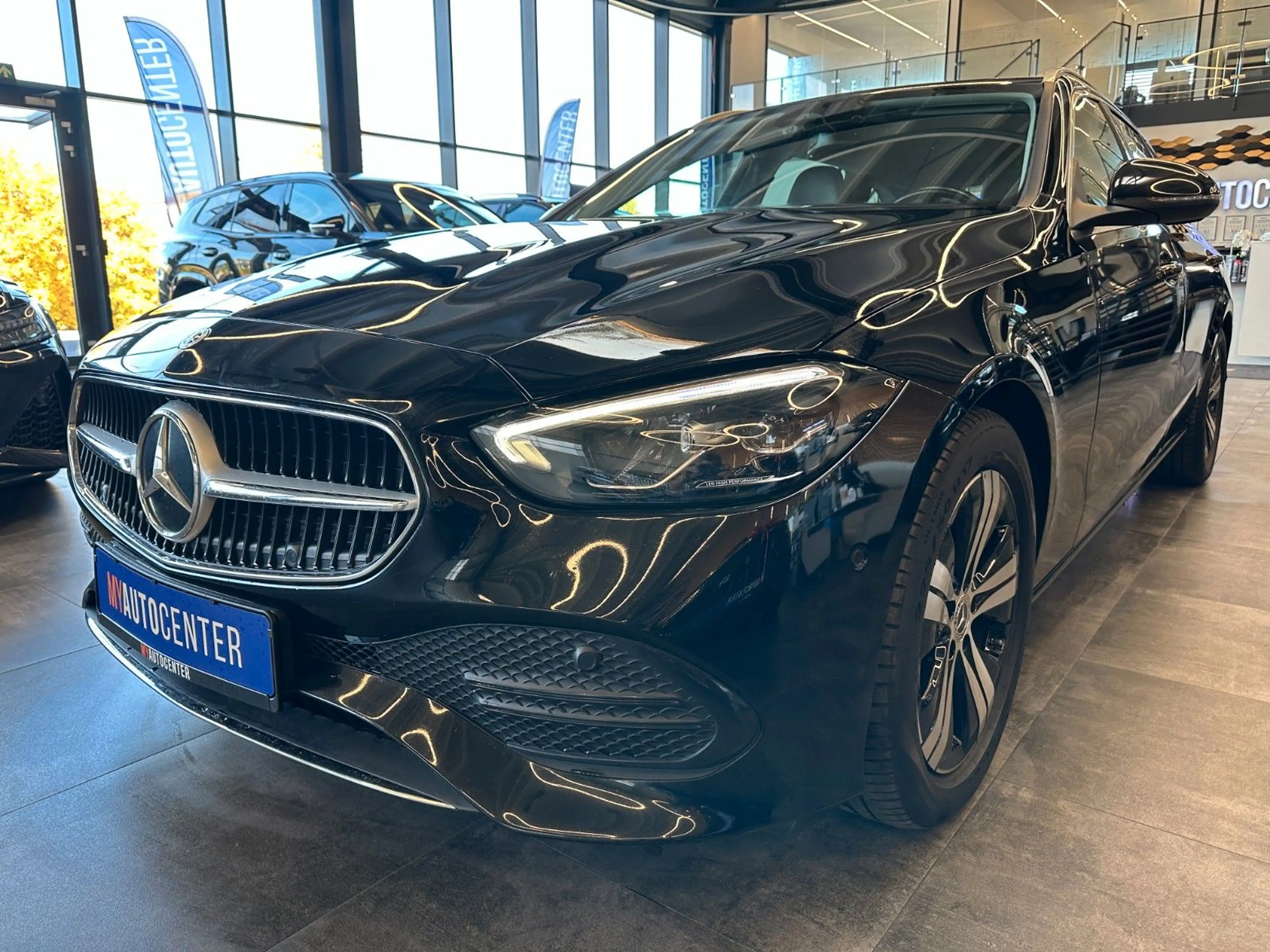 Mercedes-Benz C 220 *1-HAND*19%MWST*KEYLESS*VIRTUAL*AHK*LED* — photo 4