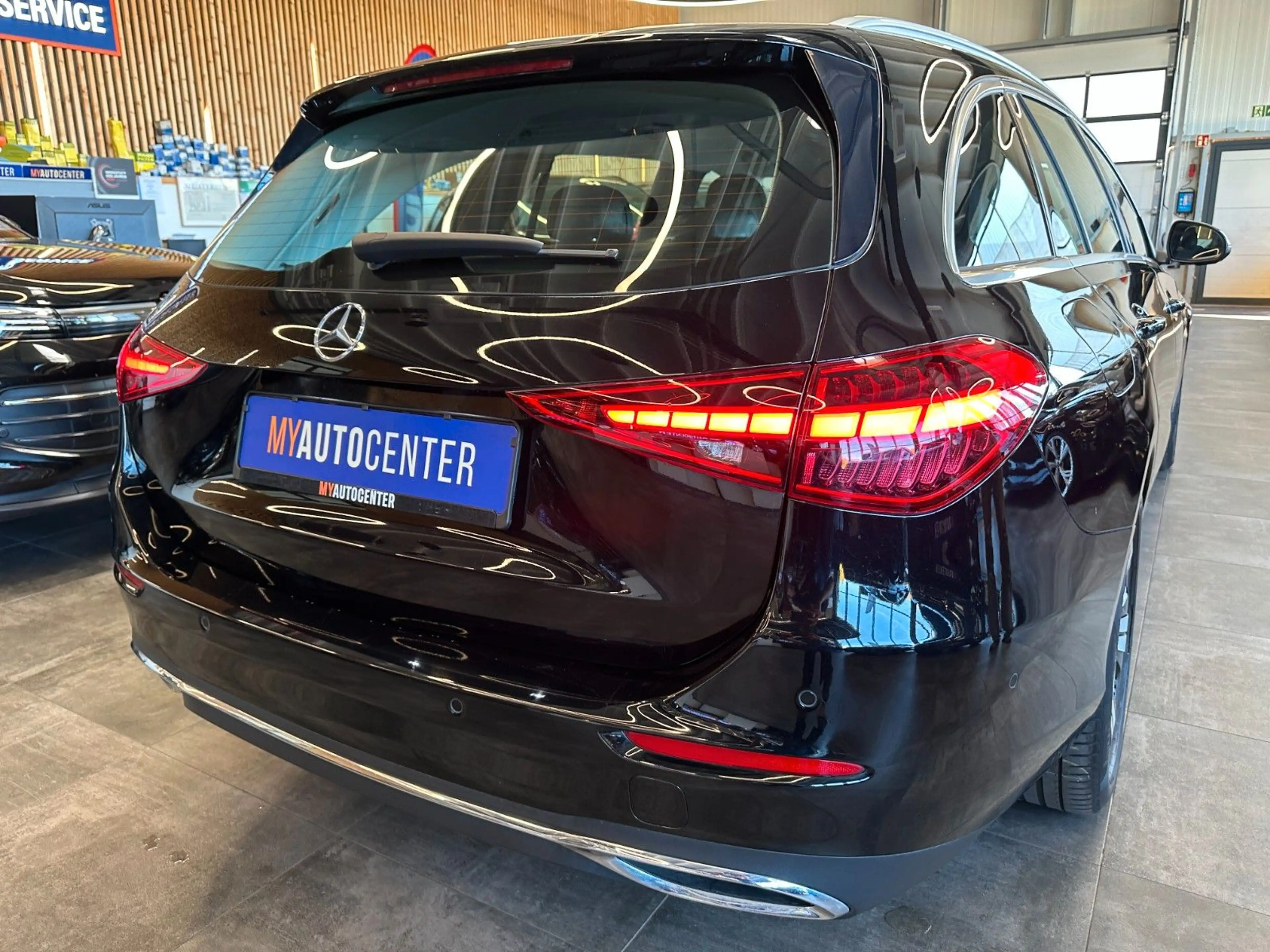 Mercedes-Benz C 220 *1-HAND*19%MWST*KEYLESS*VIRTUAL*AHK*LED* — photo 2