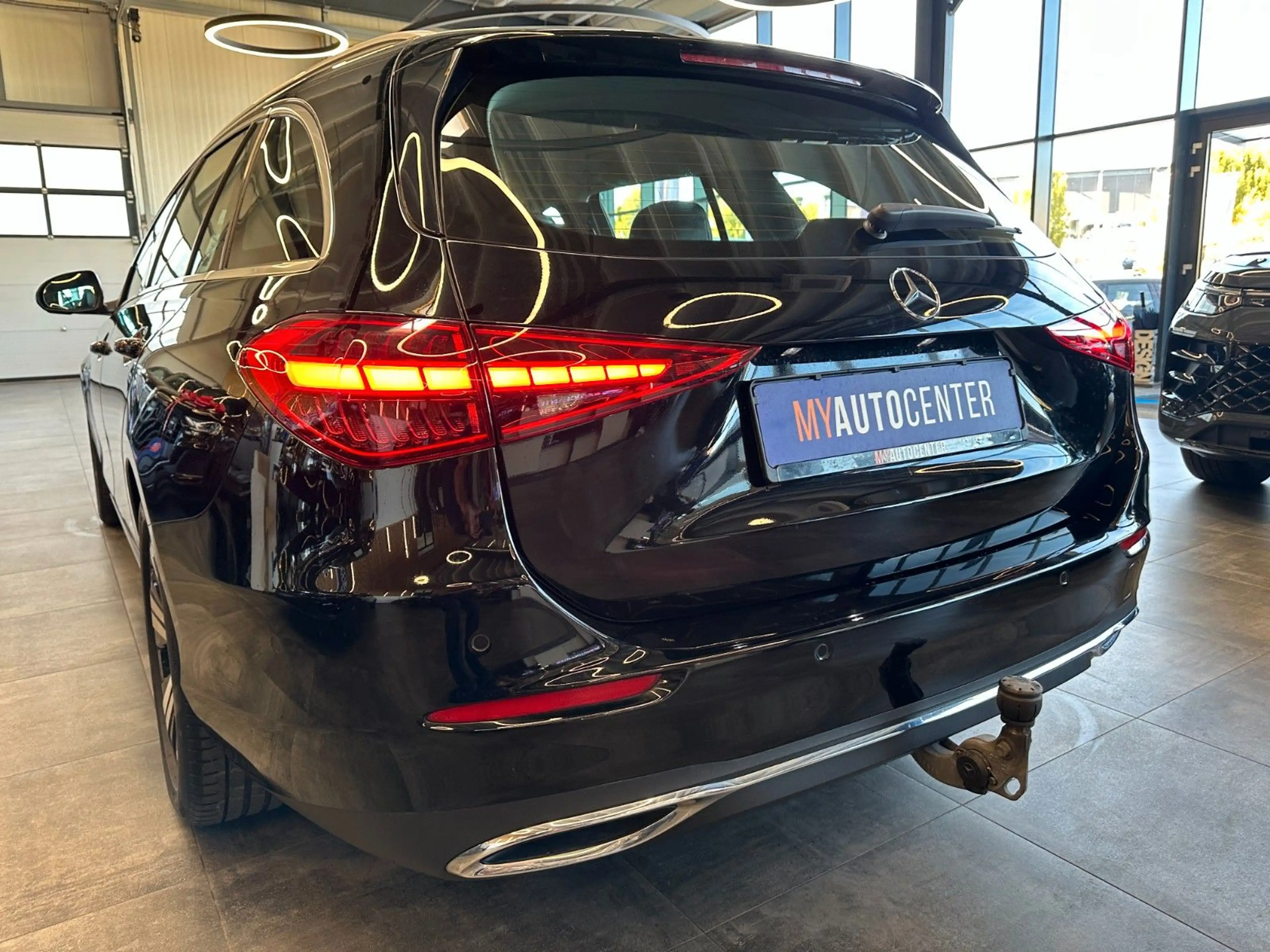 Mercedes-Benz C 220 *1-HAND*19%MWST*KEYLESS*VIRTUAL*AHK*LED* — photo 6