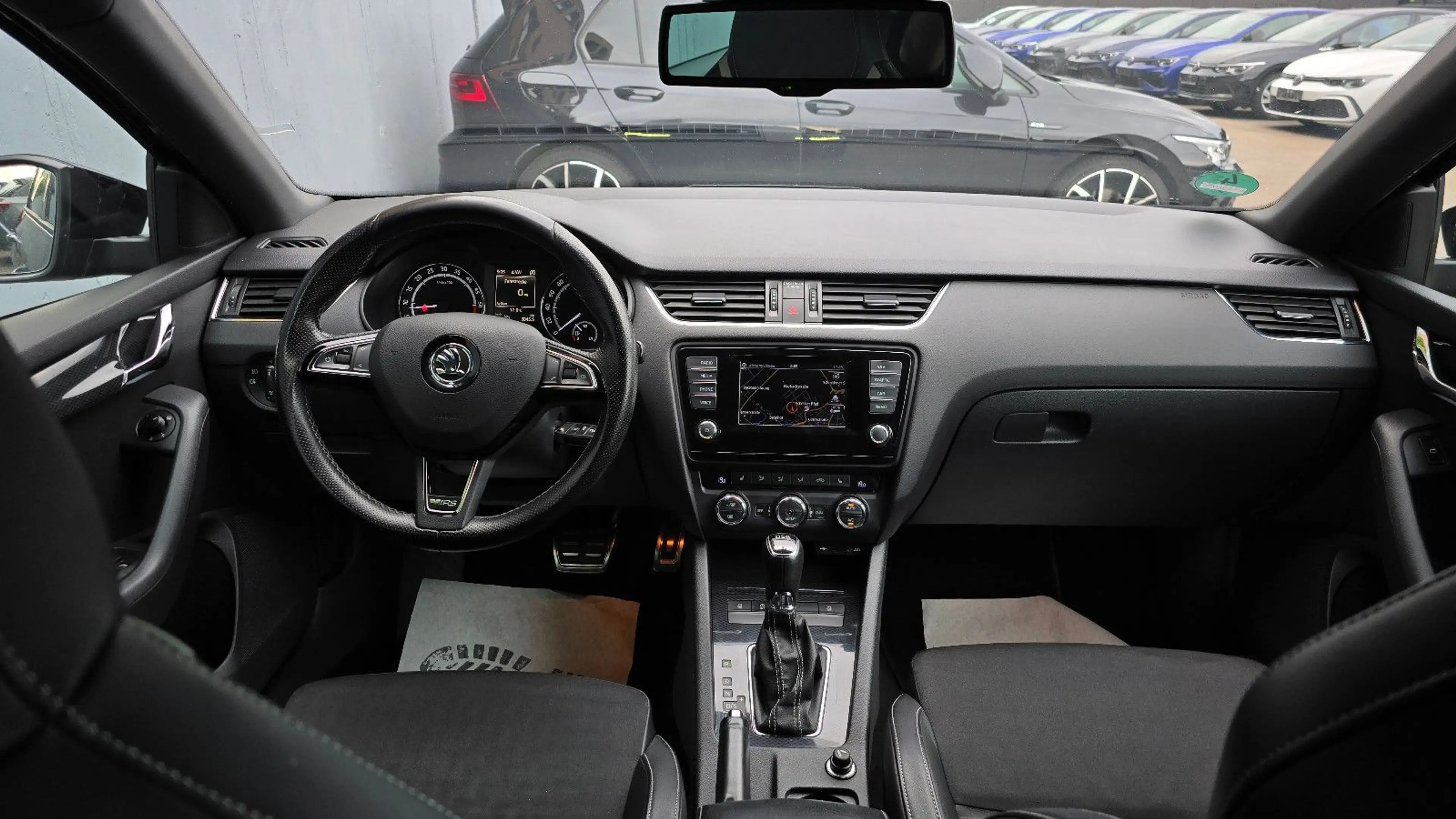 Skoda Octavia 2.0 TDI DSG RS Combi Navi/Xenon/Tempo/18 — photo 5