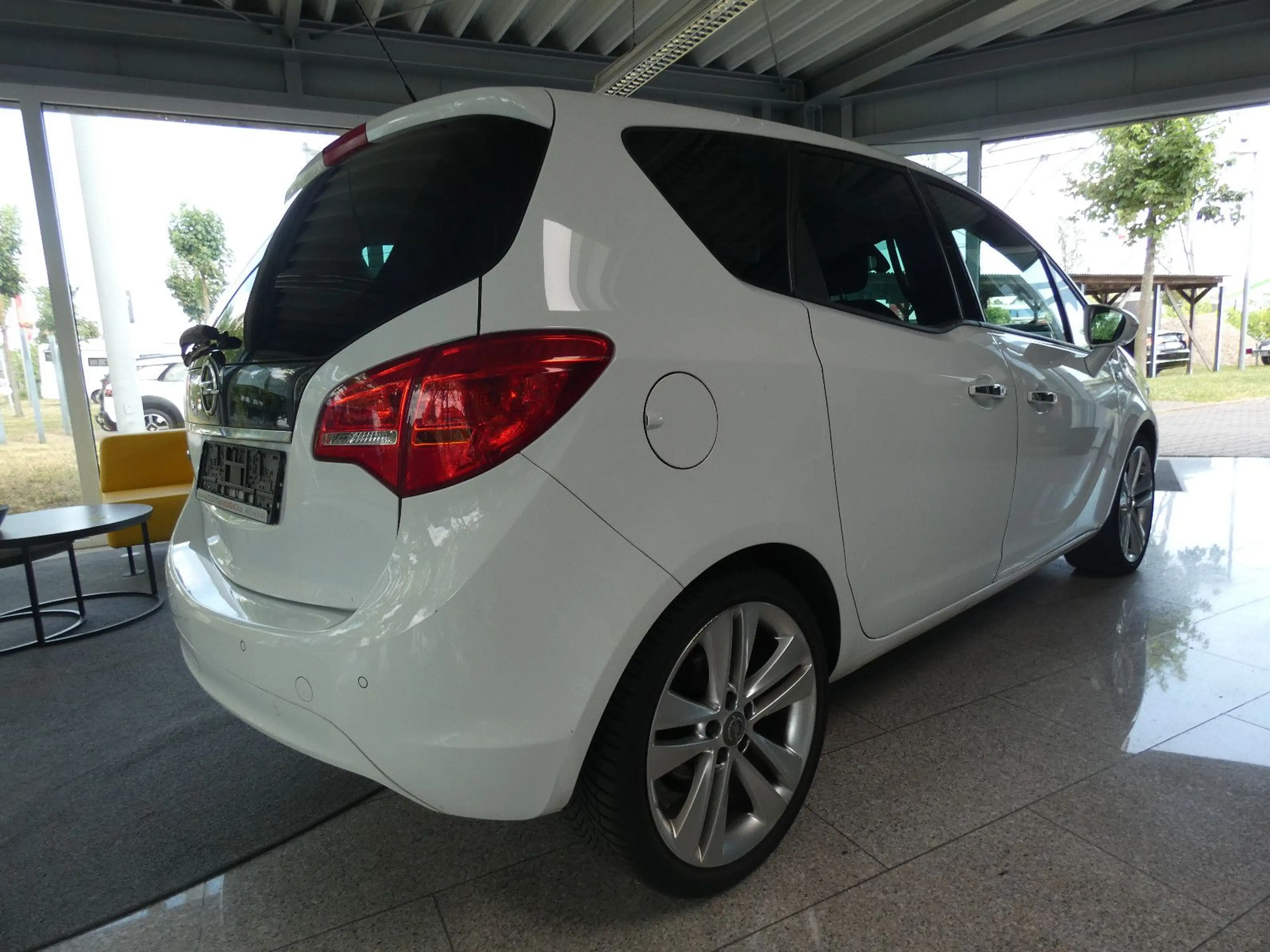 Opel Meriva B Innovation — photo 4